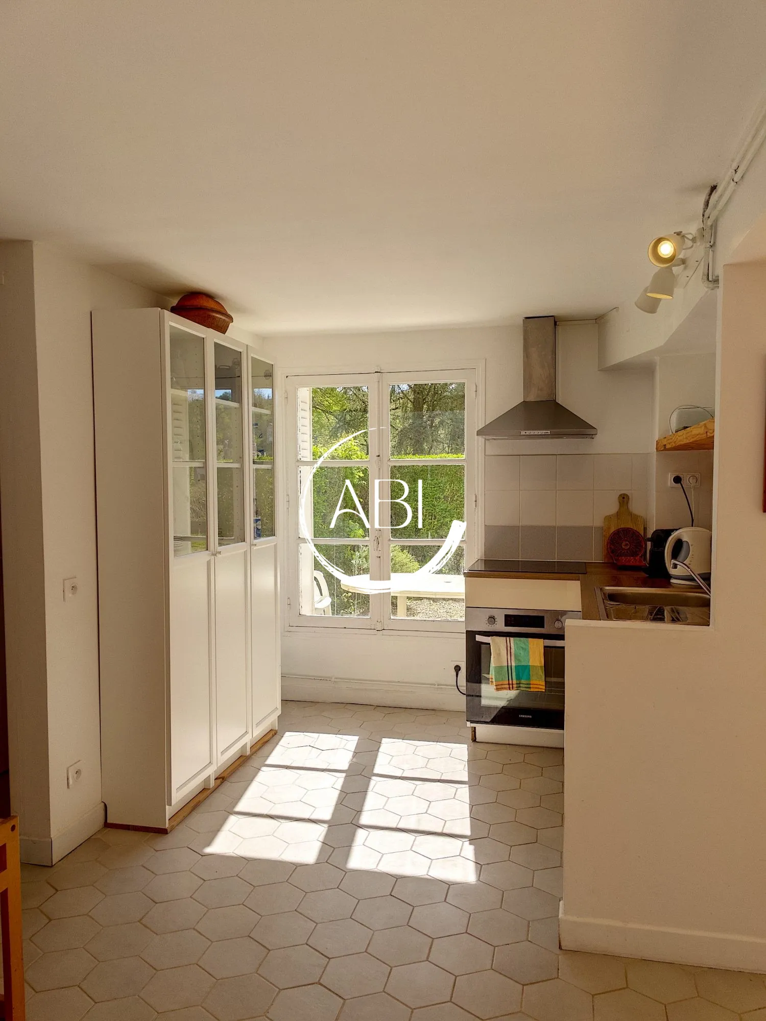 Appartement à vendre à Bagnoles de l'Orne avec jardin privé et stationnement 