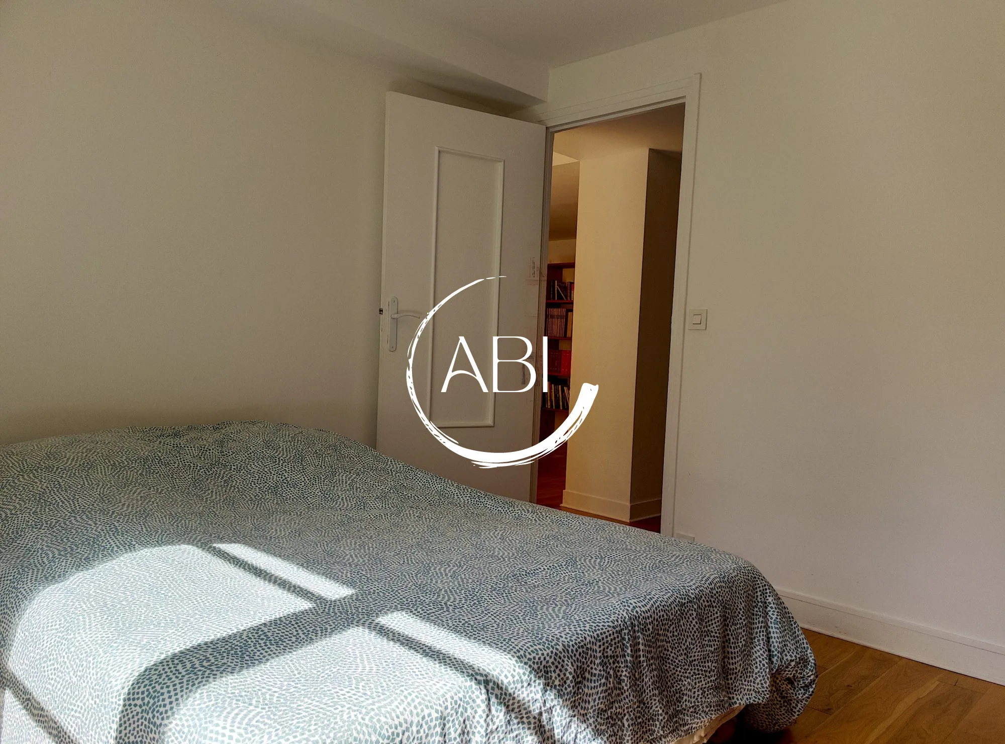Appartement à vendre à Bagnoles de l'Orne avec jardin privé et stationnement 