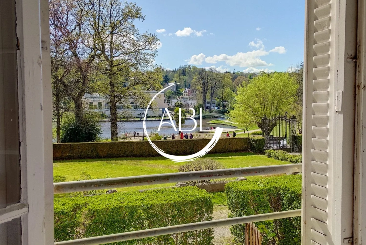 Appartement à vendre à Bagnoles de l'Orne avec jardin privé et stationnement 