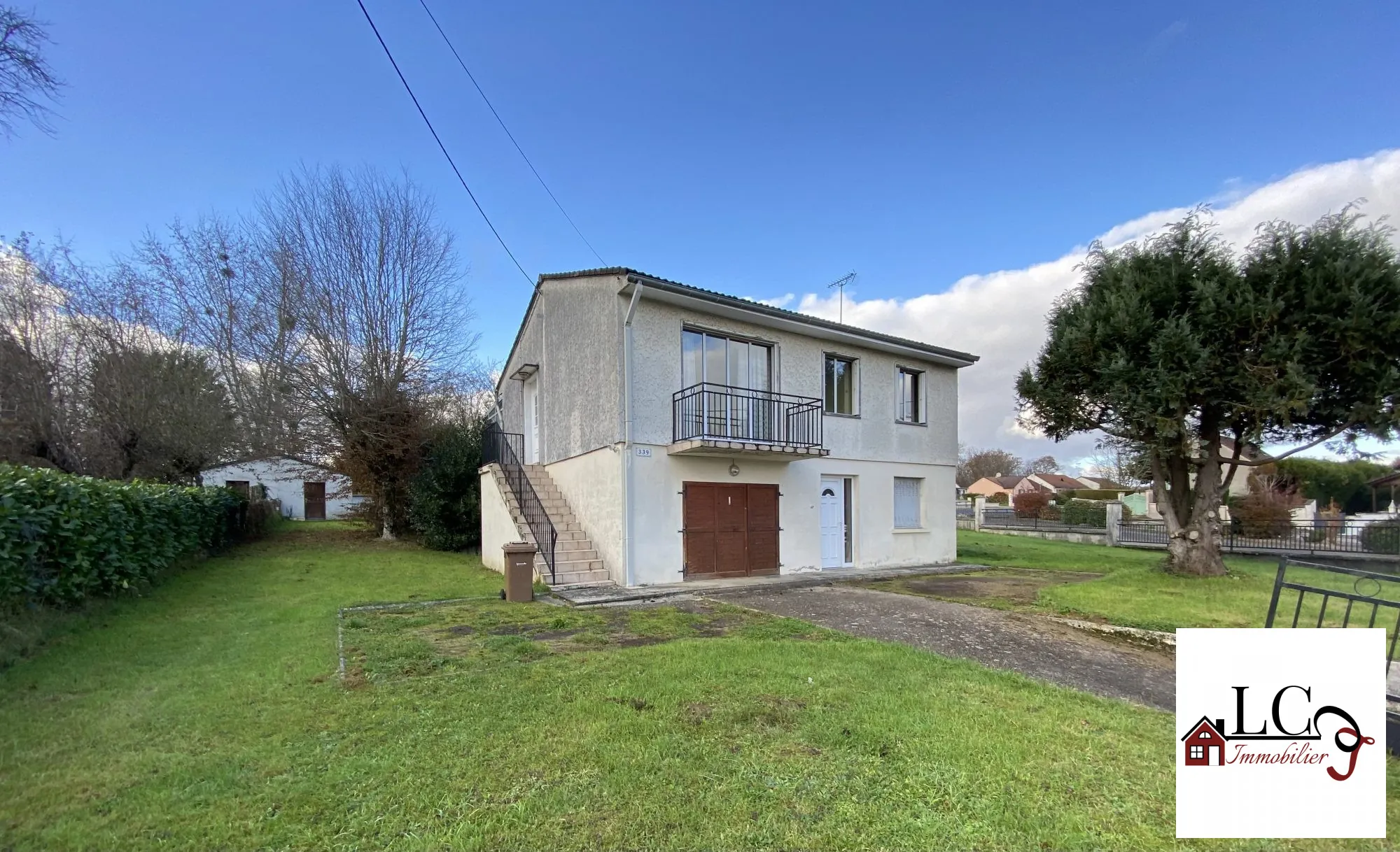 Maison à vendre à Urzy avec studio, garage et studio indépendant - 94 m² habitables 