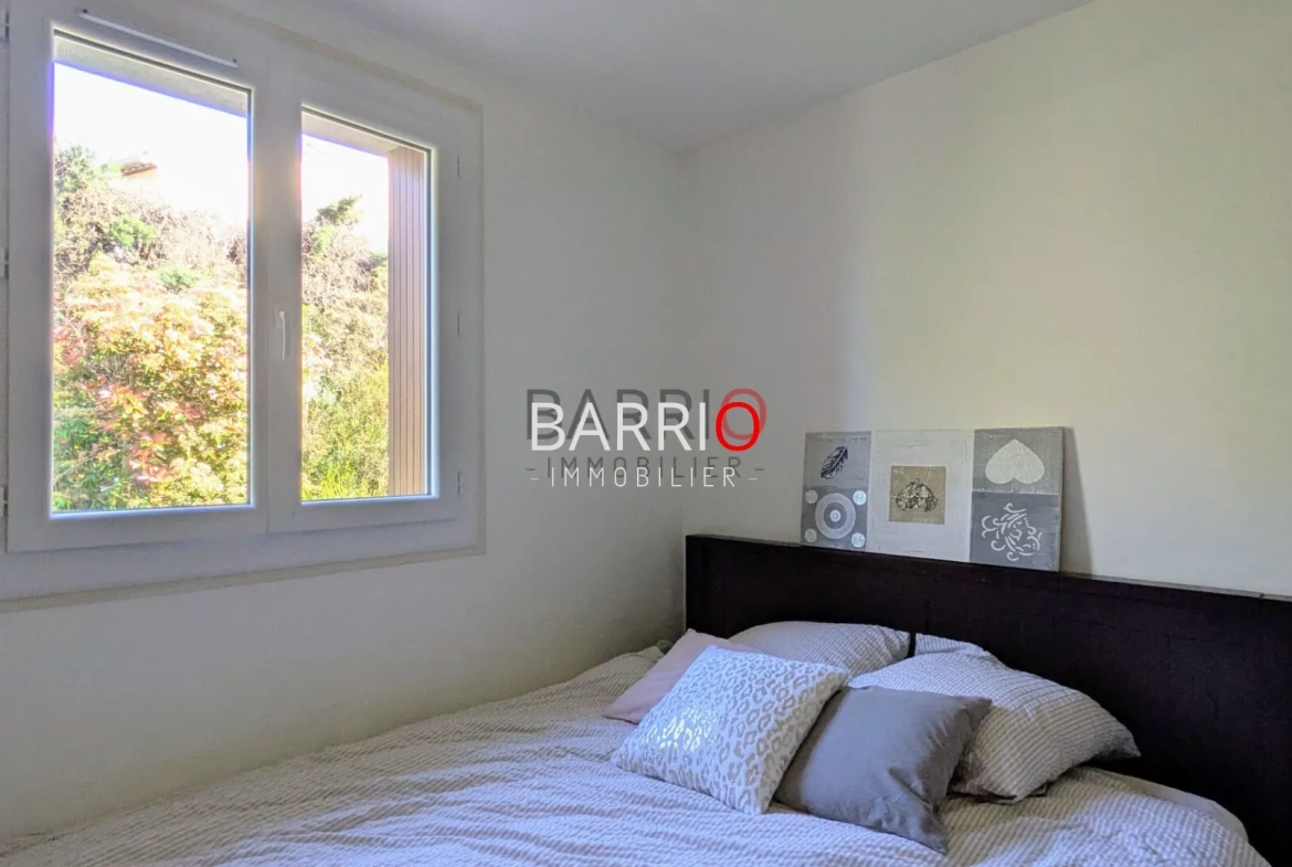 Superbe appartement duplex à Laroque-des-Albères avec parking et vue charmante 