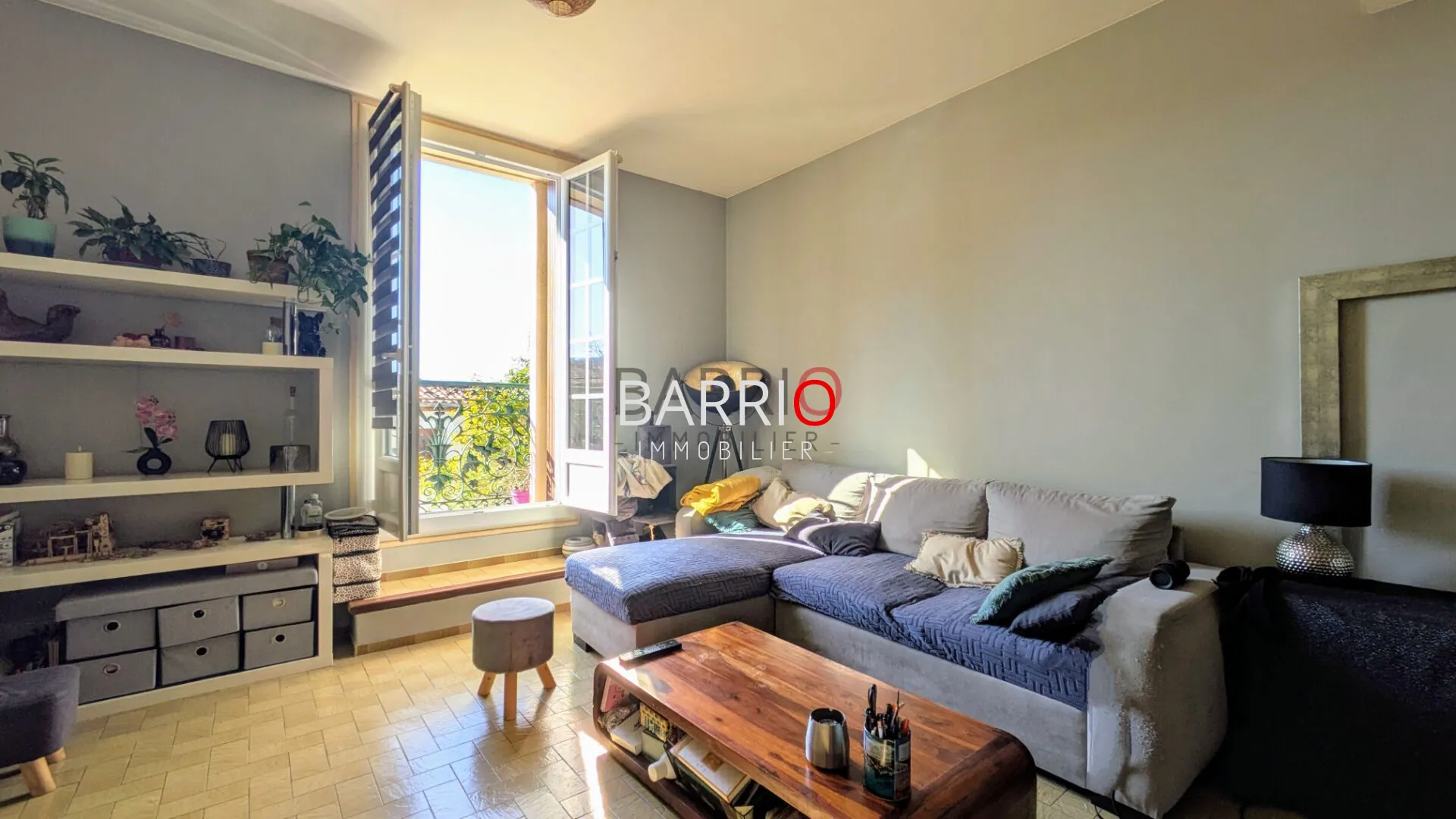 Superbe appartement duplex à Laroque-des-Albères avec parking et vue charmante 