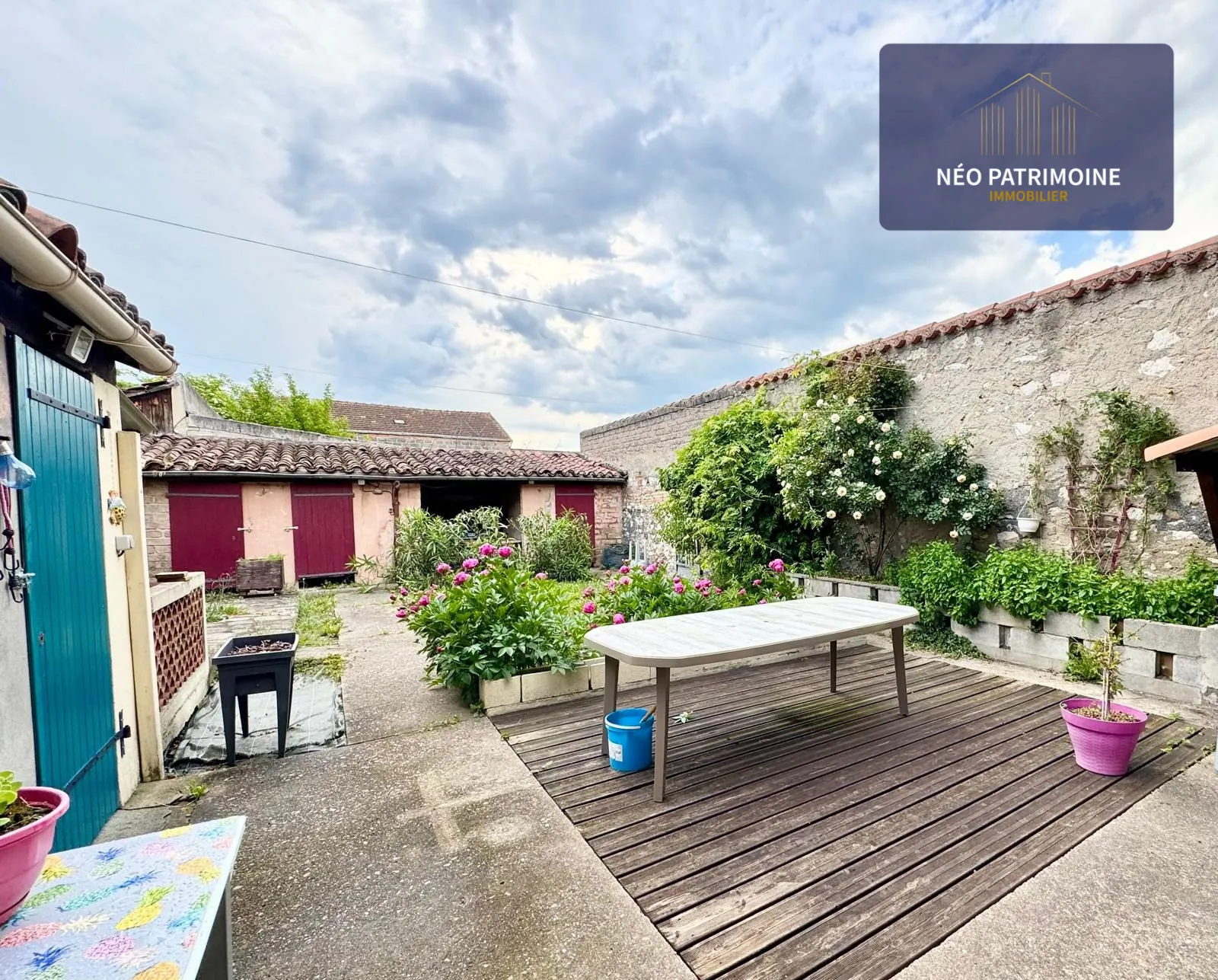 Jardin Maison individuelle rénovée avec jardin à Carmaux – Cadre agréable et potentiel d'évolution 