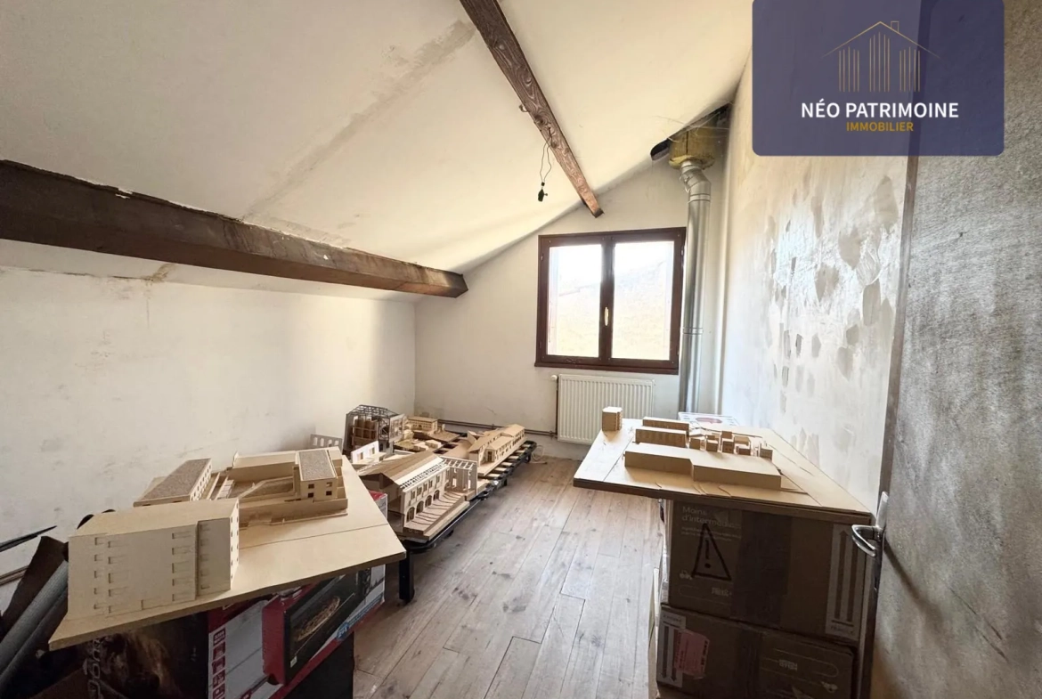 Maison individuelle rénovée avec jardin à Carmaux – Cadre agréable et potentiel d'évolution 