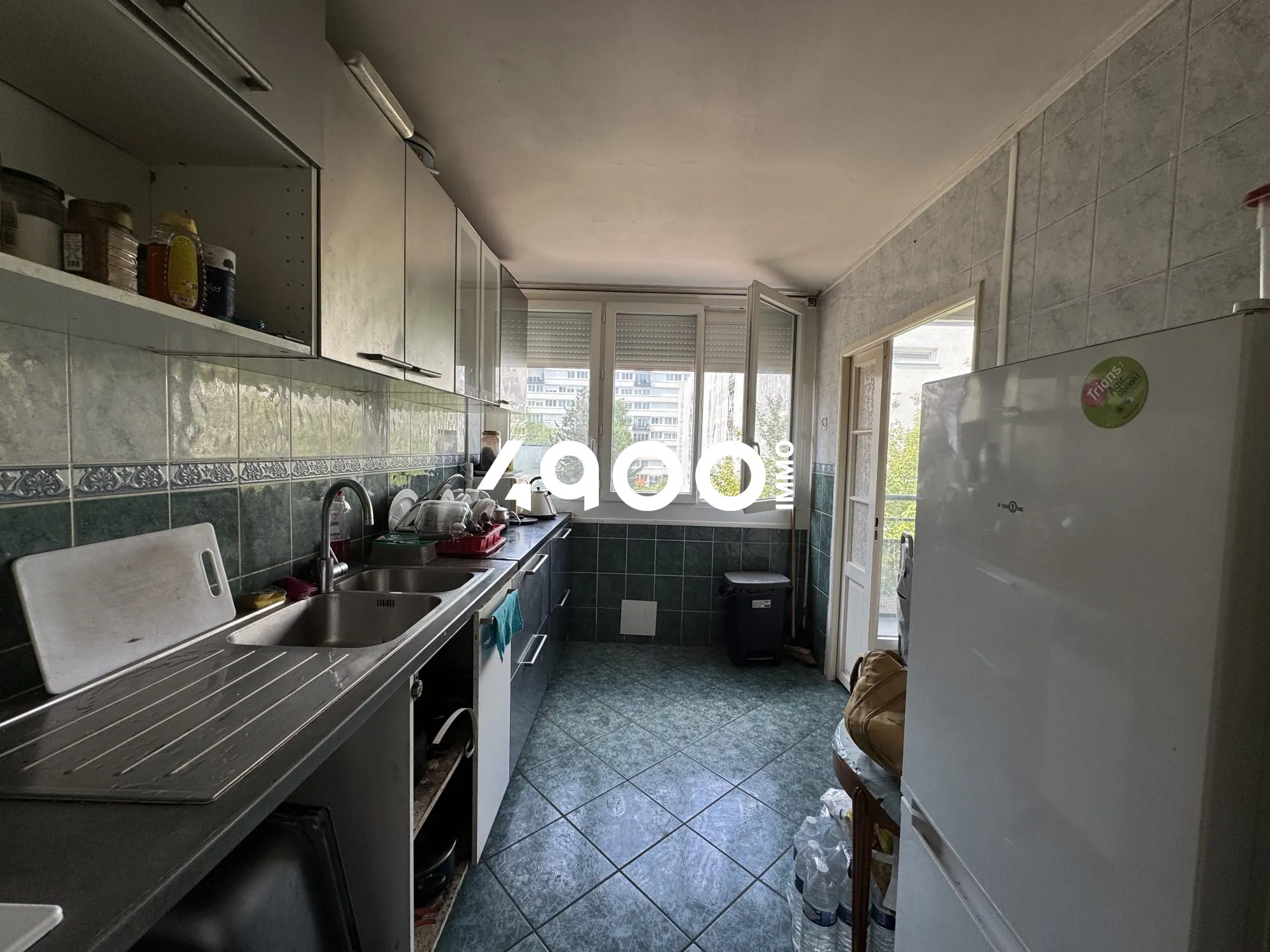 Appartement T4 à vendre à Orly avec balcon, cave et parking - Résidence calme 