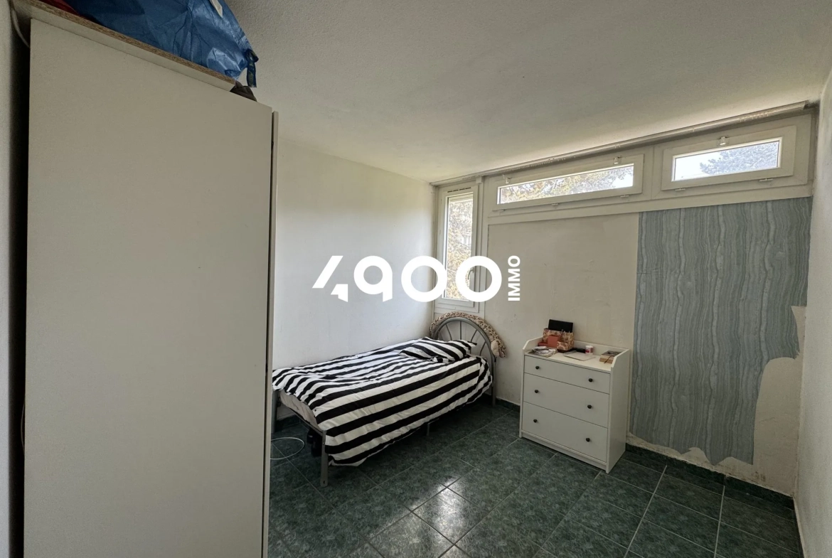 Appartement T4 à vendre à Orly avec balcon, cave et parking - Résidence calme 