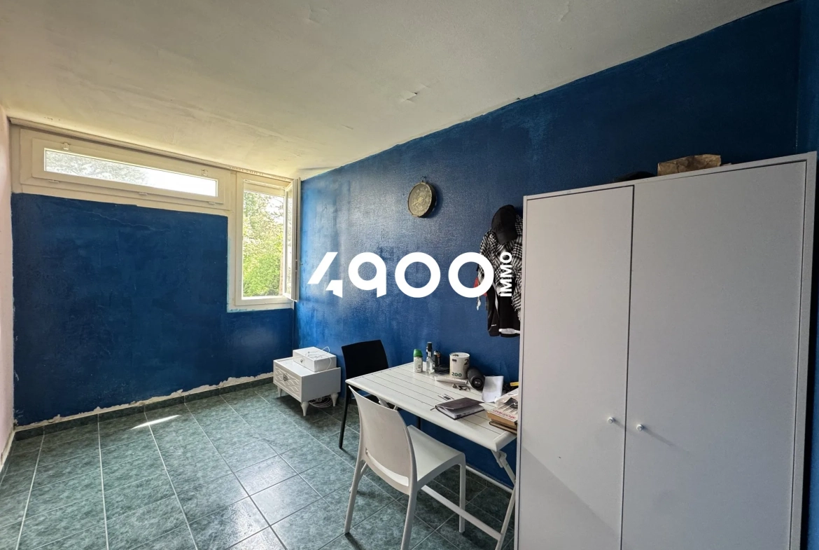 Appartement T4 à vendre à Orly avec balcon, cave et parking - Résidence calme 