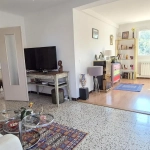 Appartement 3/4 pièces à Saint-Raphaël, proche centre et plages, rénové, avec balcon et cave