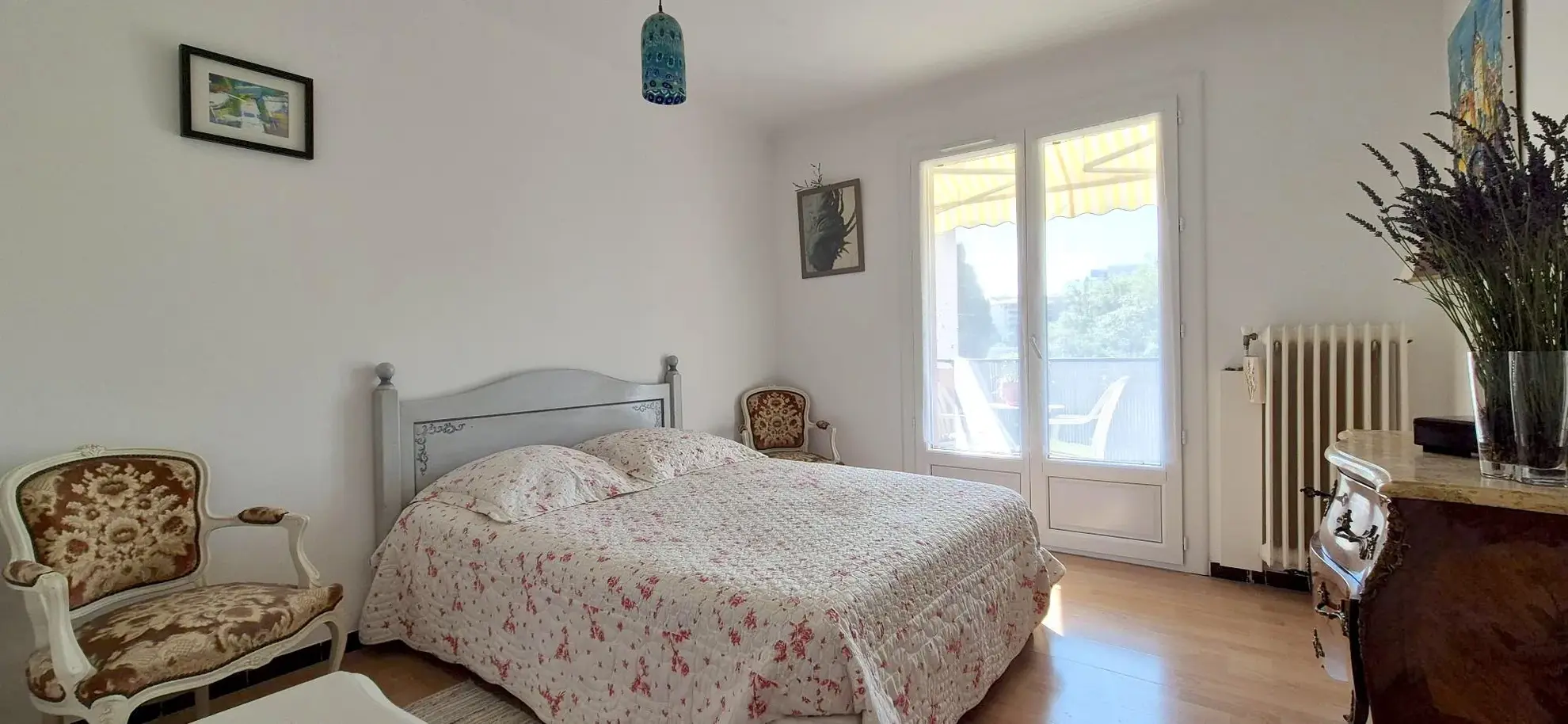 Appartement 3/4 pièces à Saint-Raphaël, proche centre et plages, rénové, avec balcon et cave 