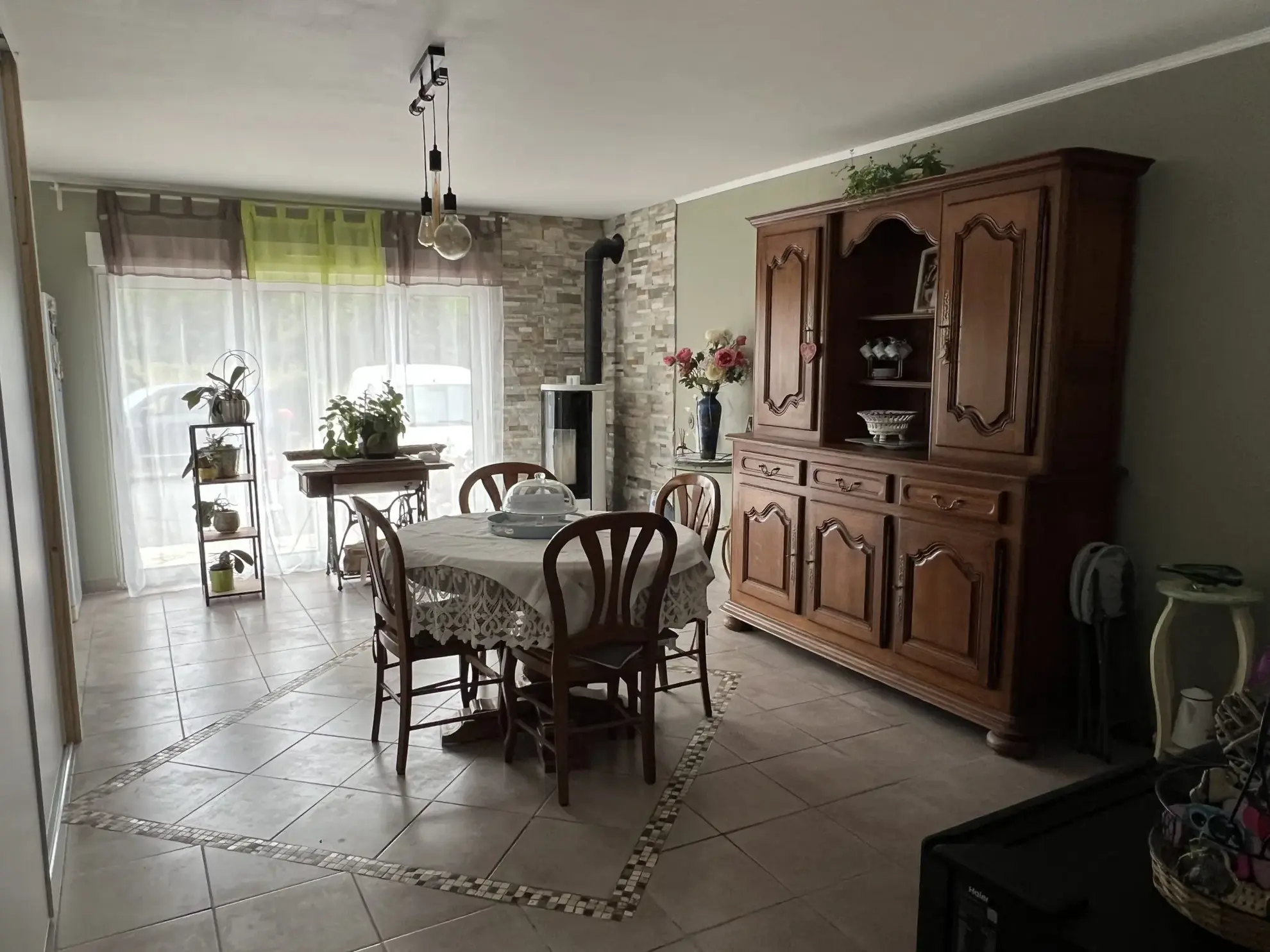 séjour Splendide maison 5 chambres en colombage à Briouze, Normandie, avec jardin de 2666 m² 