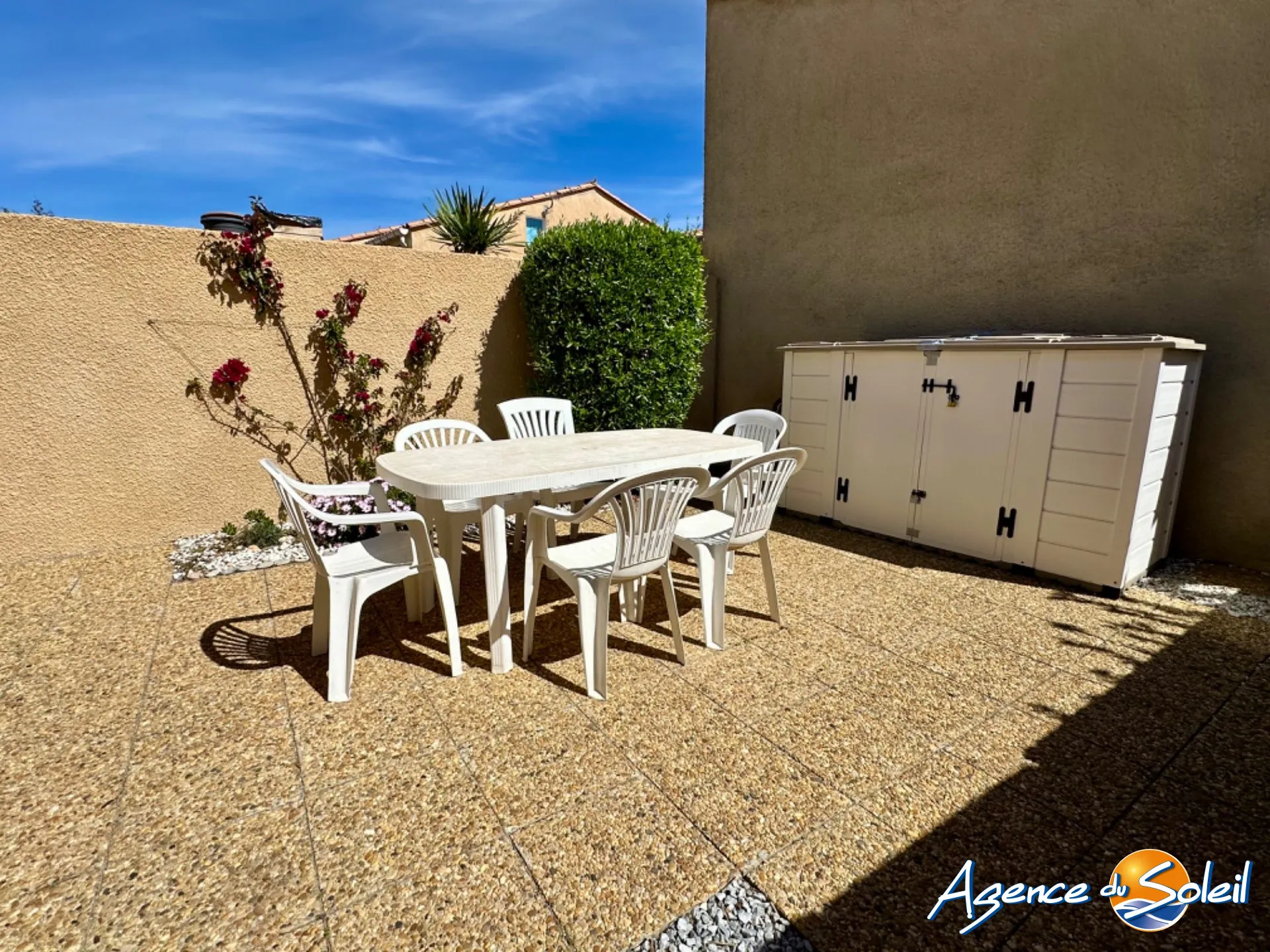 Charmant pavillon T3 avec terrasse et vue sur le Canigou à Saint-Cyprien 