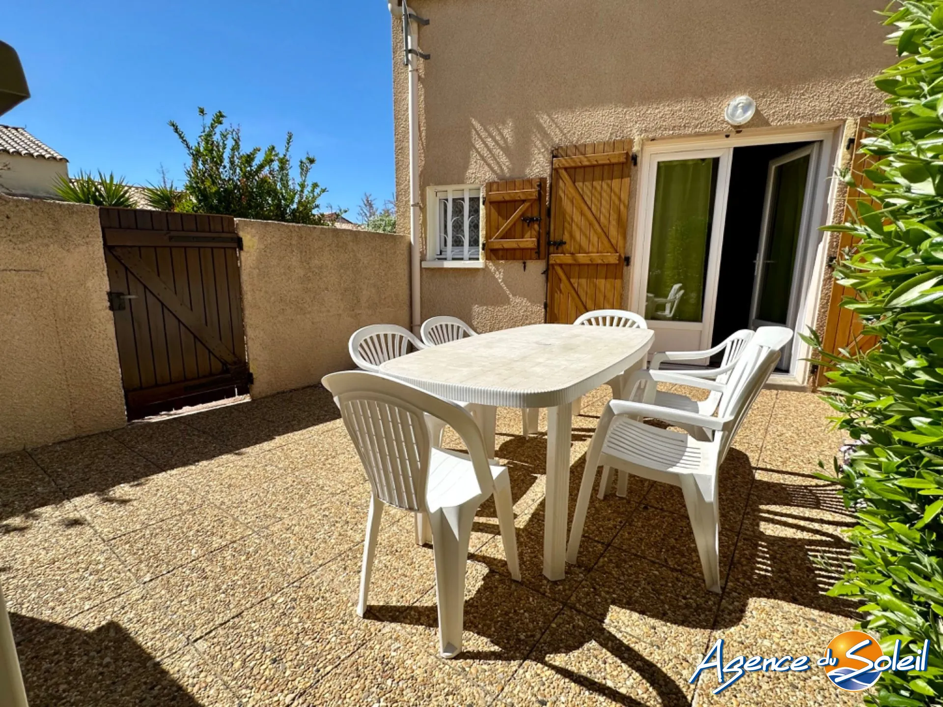 Charmant pavillon T3 avec terrasse et vue sur le Canigou à Saint-Cyprien 