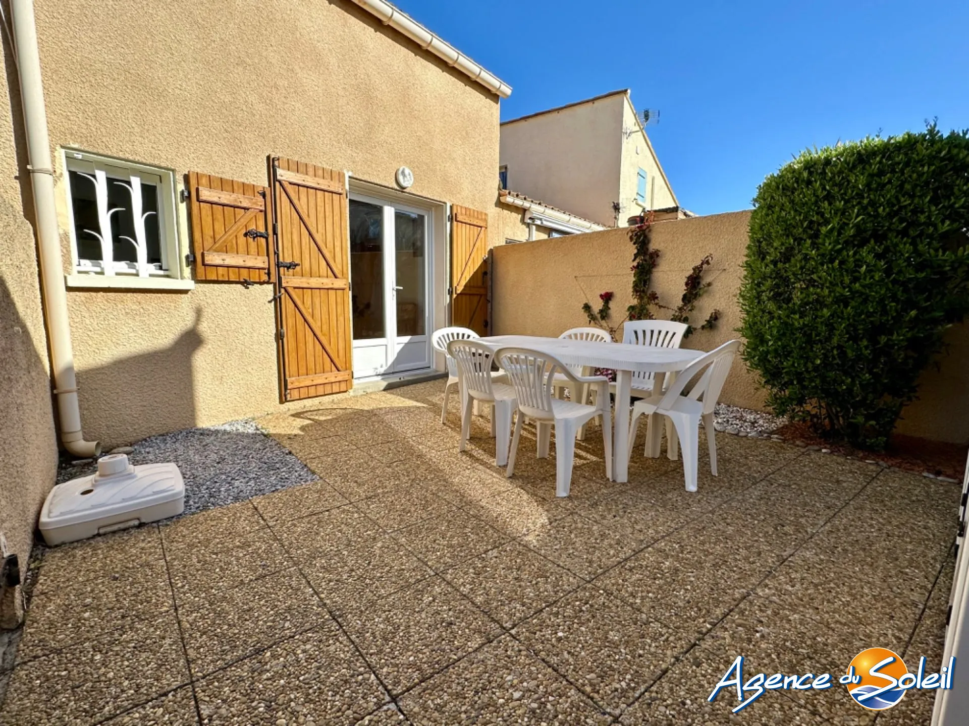 Charmant pavillon T3 avec terrasse et vue sur le Canigou à Saint-Cyprien 