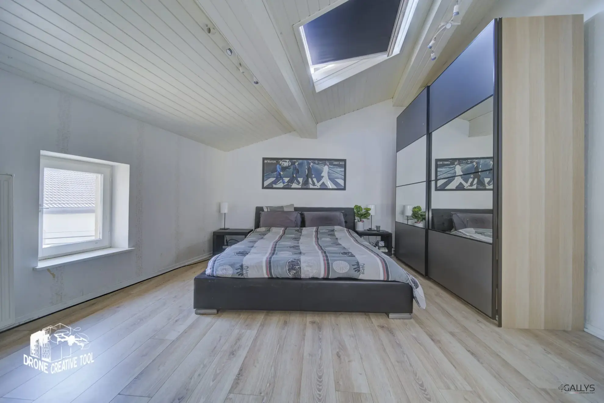 Triplex lumineux de 115,7 m² à Châtel-Saint-Germain, rénové et proche des commodités 