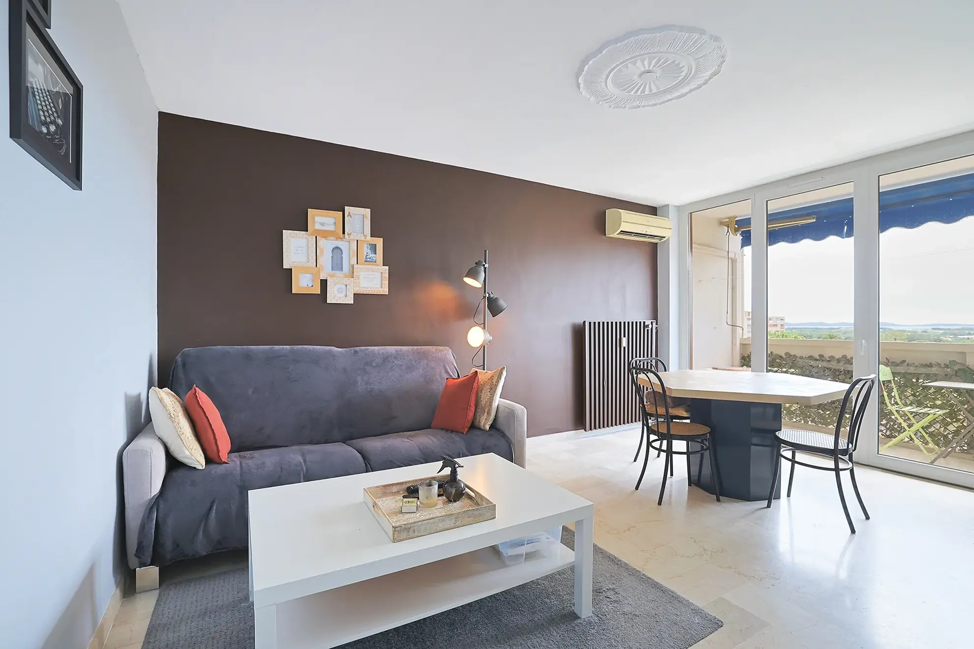Appartement T3 avec vue mer et parking à Hyères - Dernier étage 