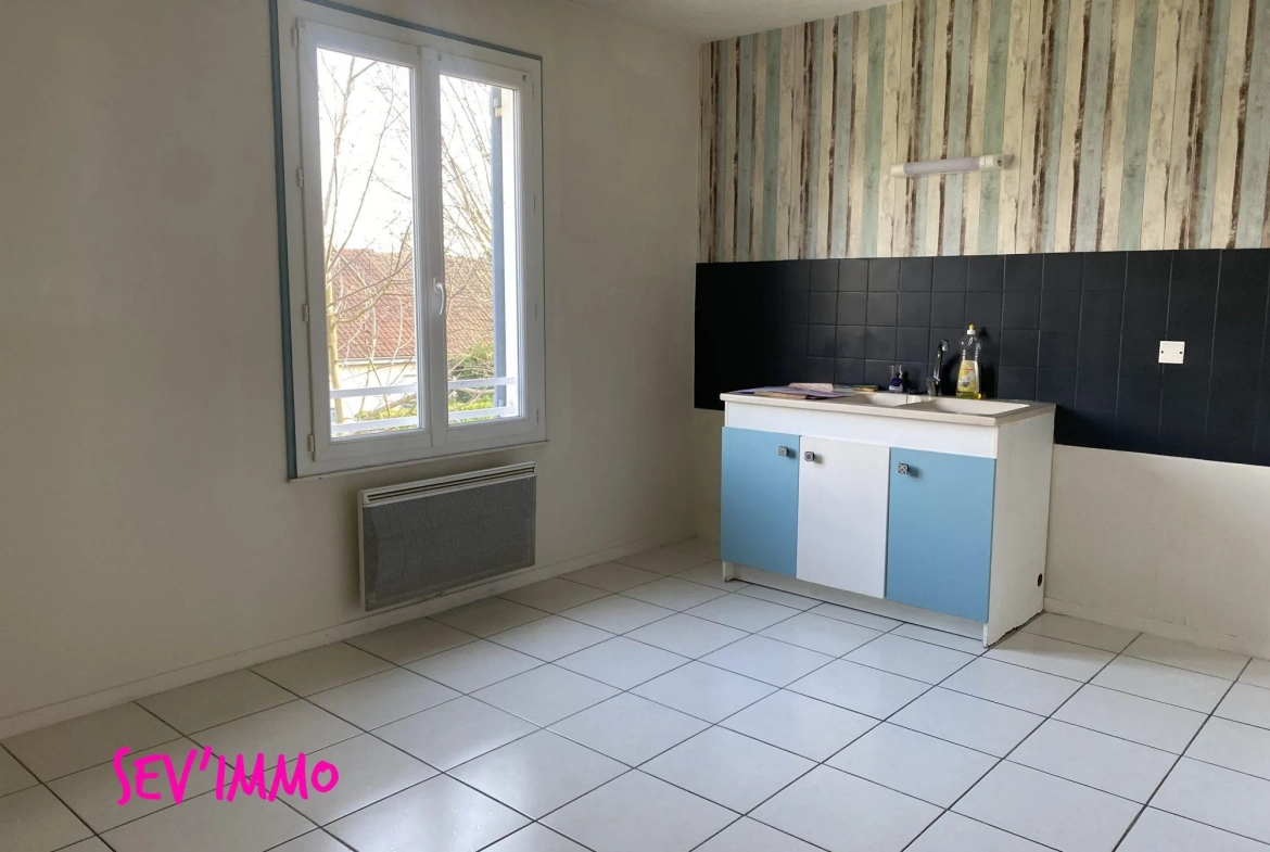 Maison à vendre à Billy – Vue dégagée, terrain clos, potentiel rénovation 