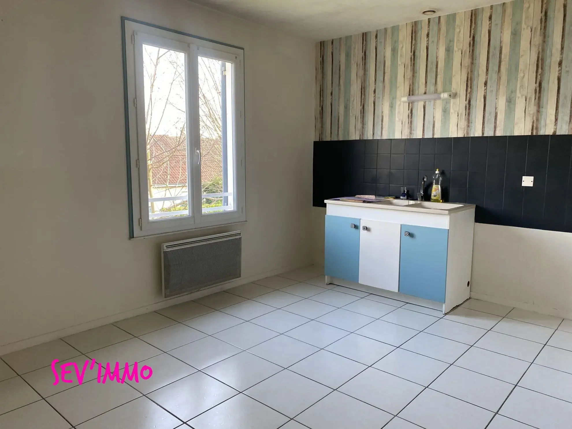 Maison à vendre à Billy – Vue dégagée, terrain clos, potentiel rénovation 