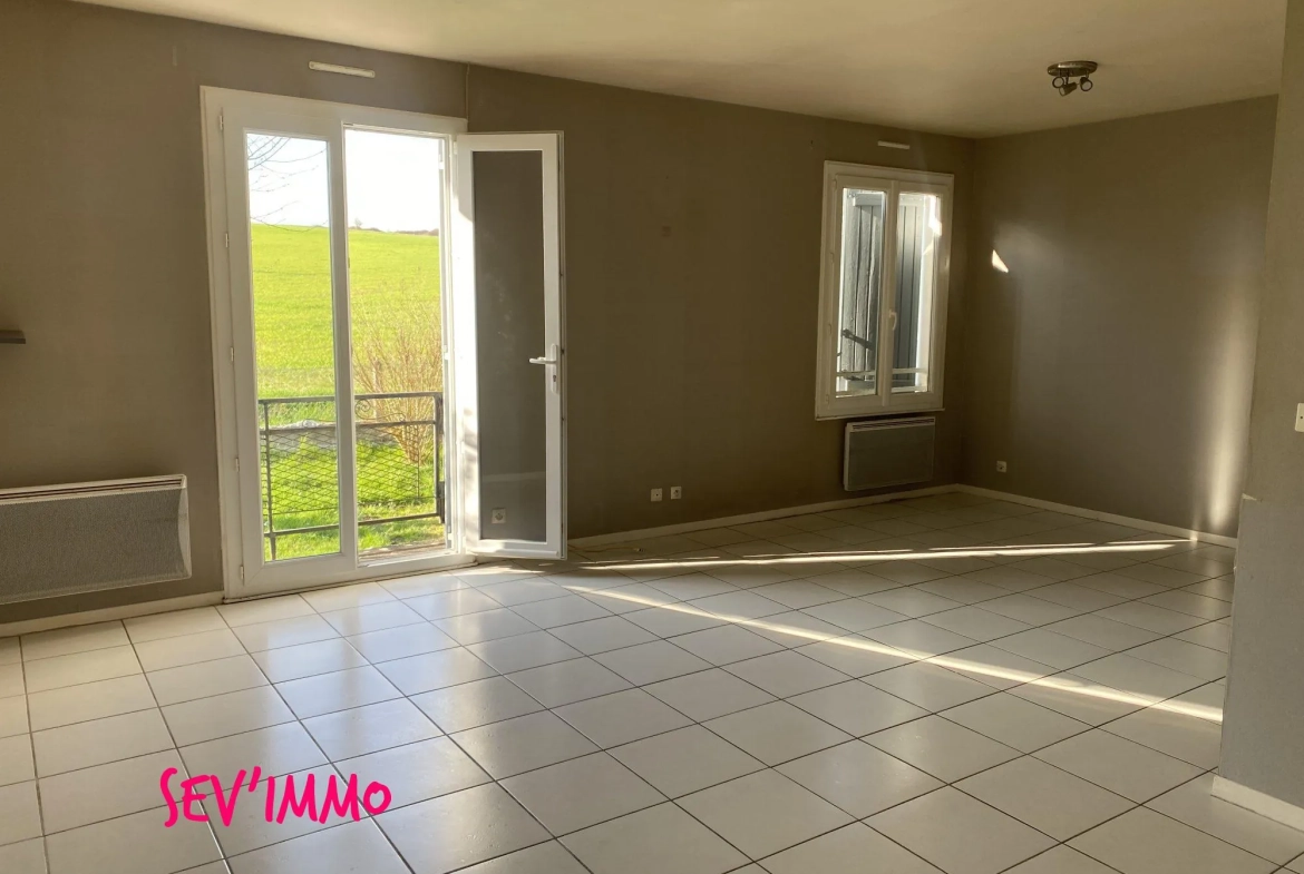 Maison à vendre à Billy – Vue dégagée, terrain clos, potentiel rénovation 
