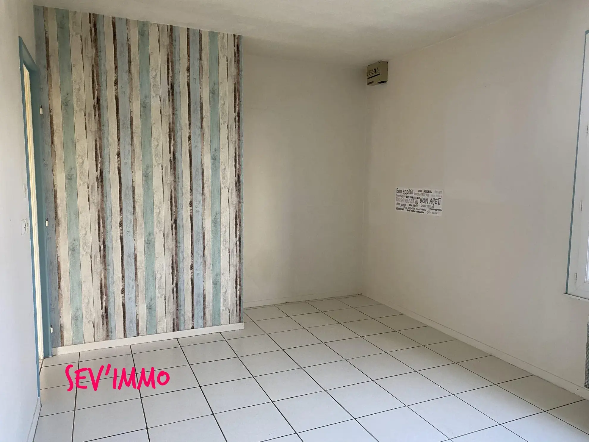 Maison à vendre à Billy – Vue dégagée, terrain clos, potentiel rénovation 