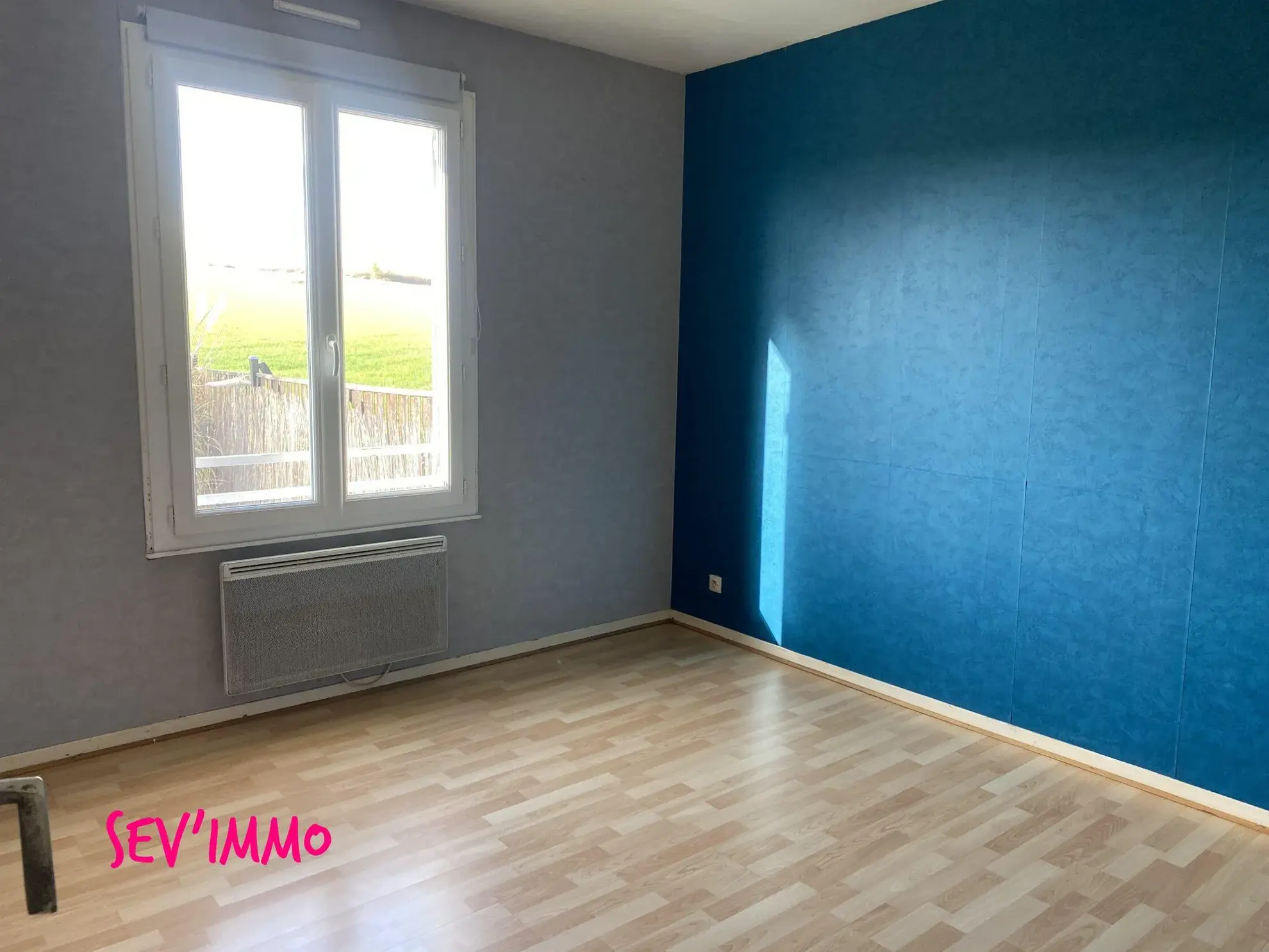 Maison à vendre à Billy – Vue dégagée, terrain clos, potentiel rénovation 