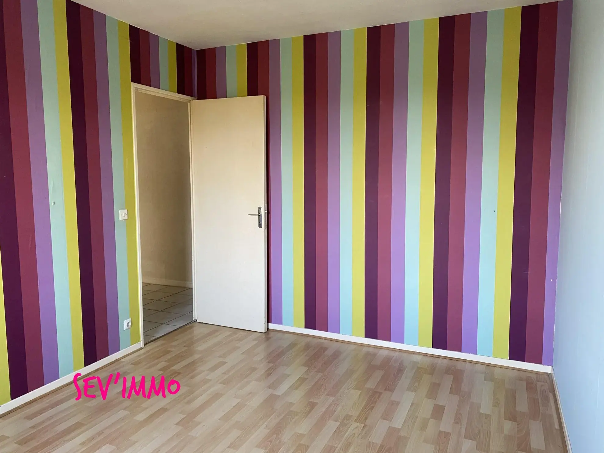 Maison à vendre à Billy – Vue dégagée, terrain clos, potentiel rénovation 