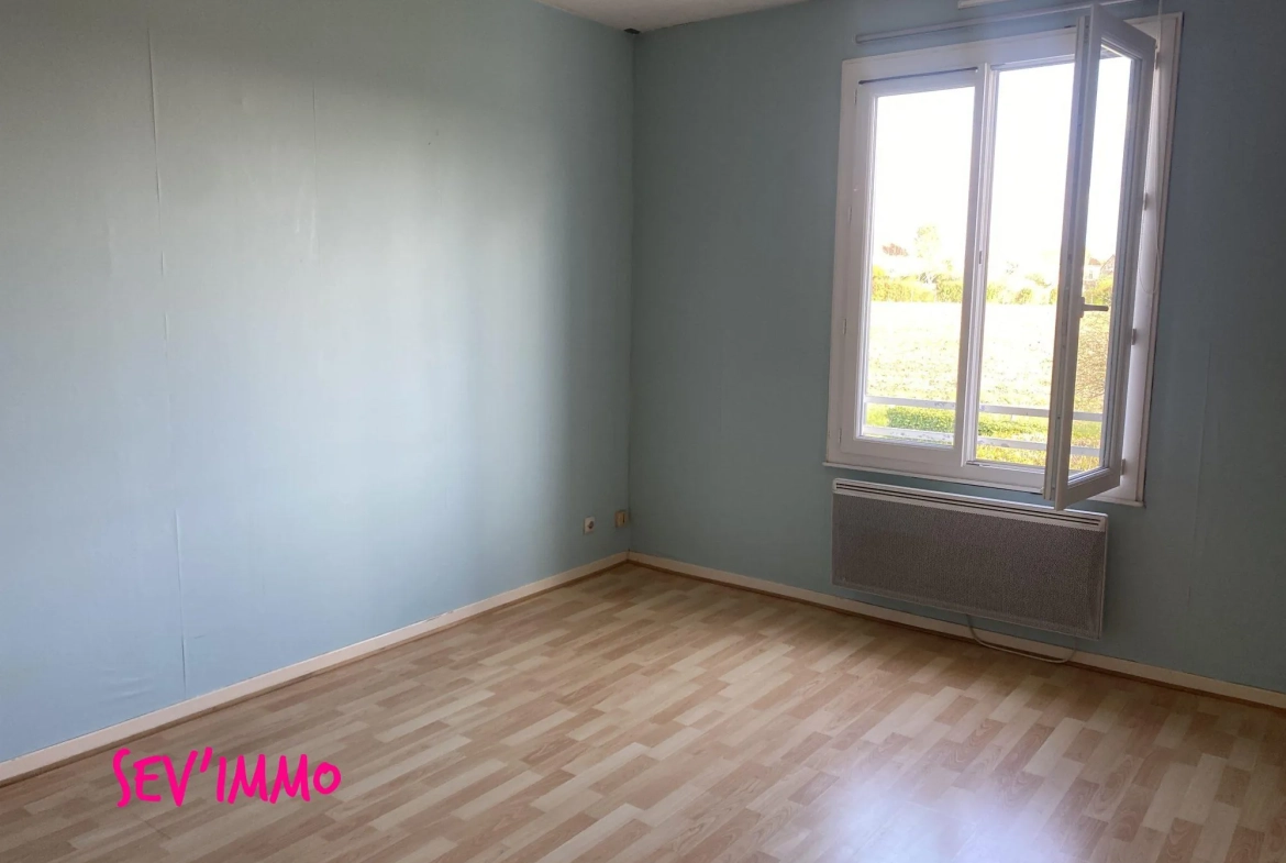 Maison à vendre à Billy – Vue dégagée, terrain clos, potentiel rénovation 