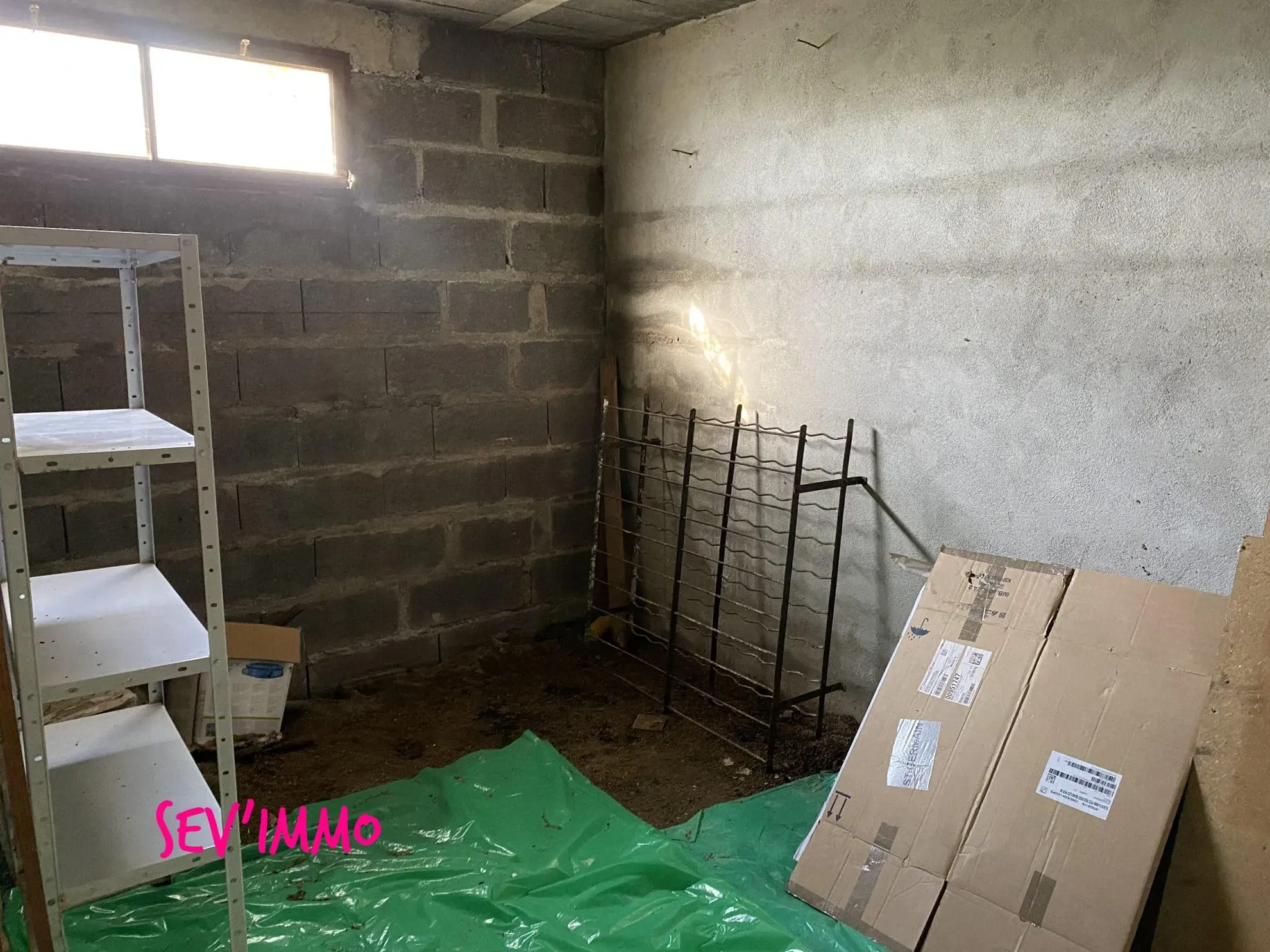 Maison à vendre à Billy – Vue dégagée, terrain clos, potentiel rénovation 