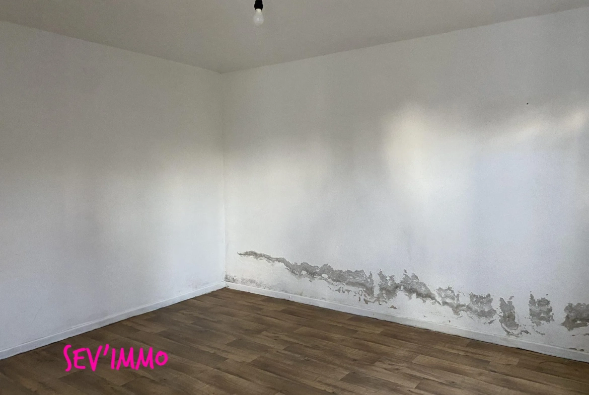 Maison à vendre à Billy – Vue dégagée, terrain clos, potentiel rénovation 