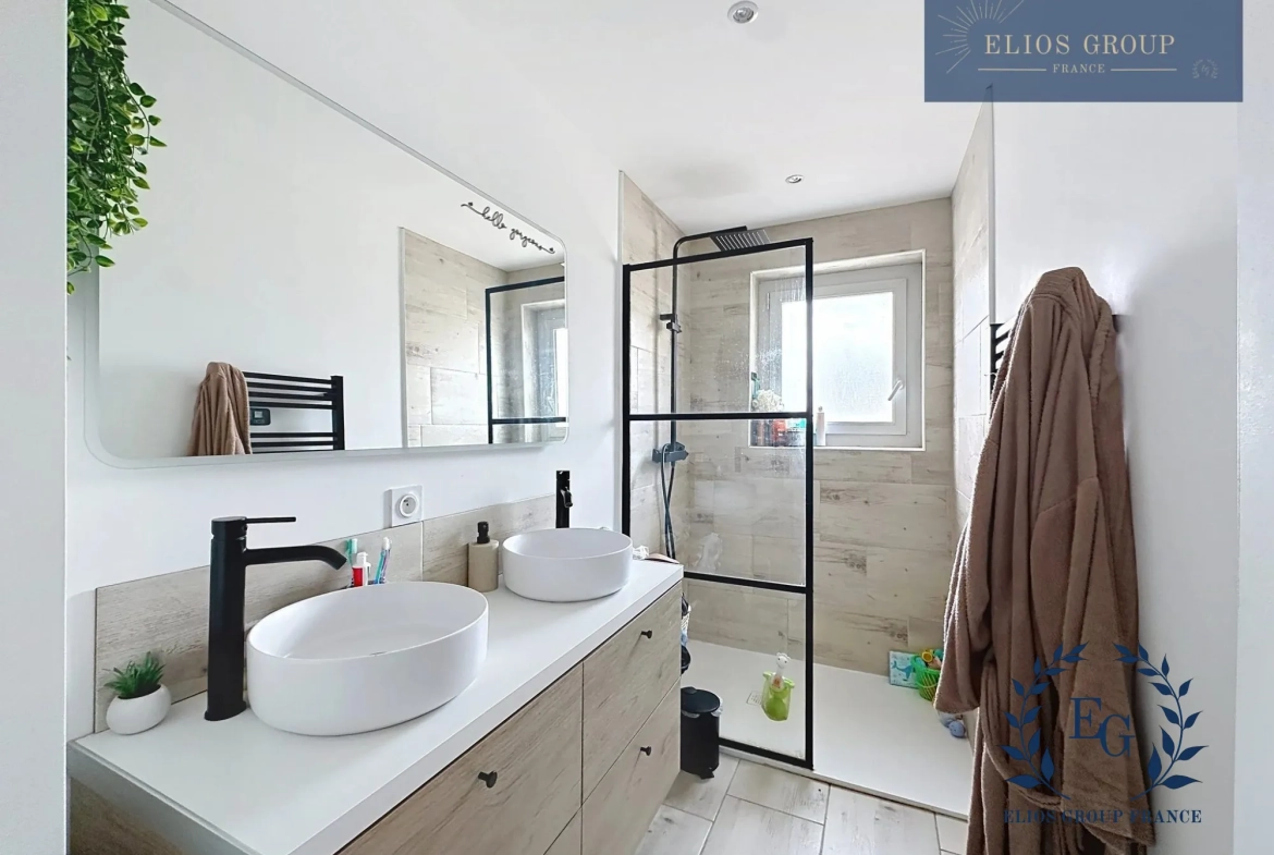 Bel appartement T3 rénové avec balcon à Toulon – moderne et lumineux 