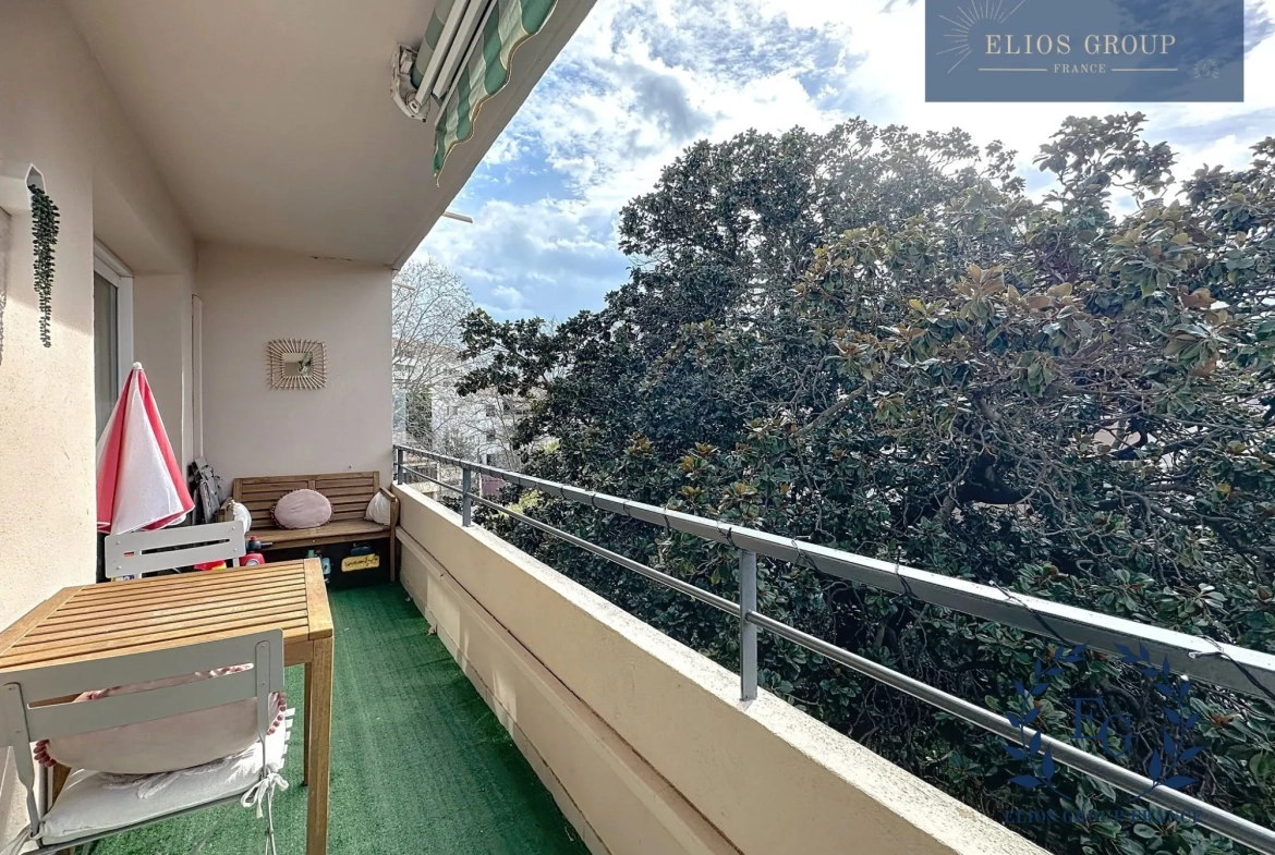 Bel appartement T3 rénové avec balcon à Toulon – moderne et lumineux 