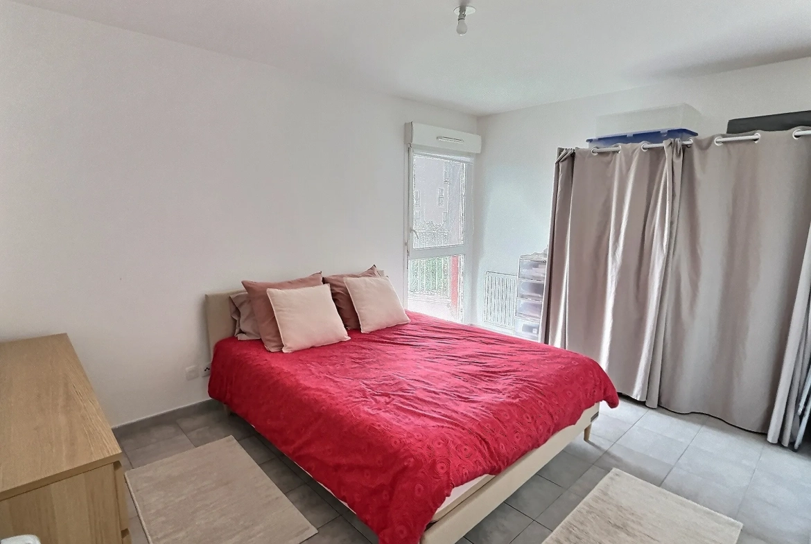 Appartement T3 de 62 m² à Juvignac avec terrasse et parking, idéal pour résidence principale ou investissement 