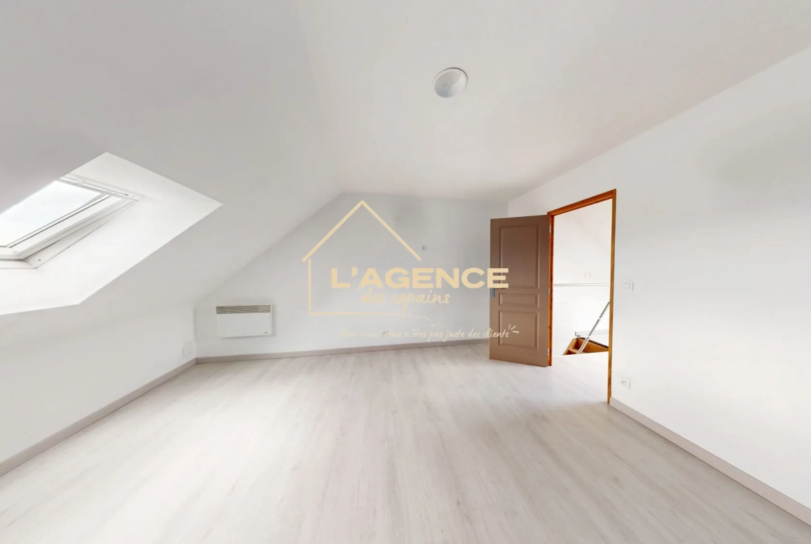 Maison rénovée avec jardin et dépendance à Hazebrouck - 100 m² 