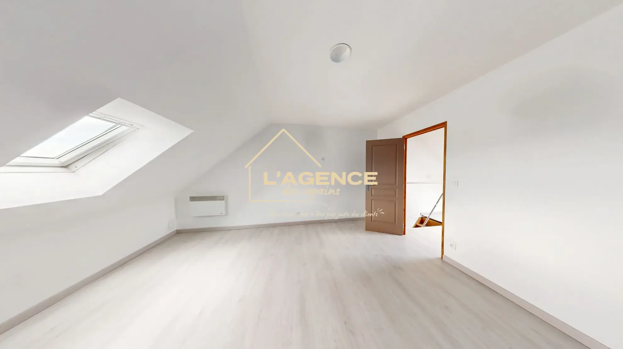 Maison rénovée avec jardin et dépendance à Hazebrouck - 100 m² 