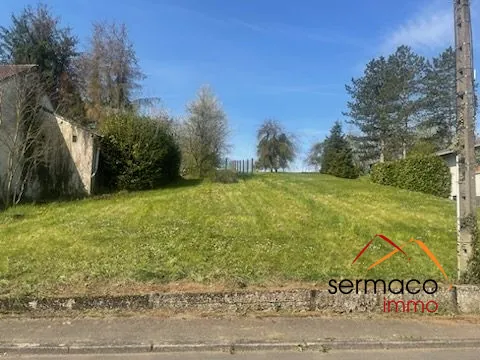 Terrain constructible à Zetting près de Sarreguemines avec vue dégagée 