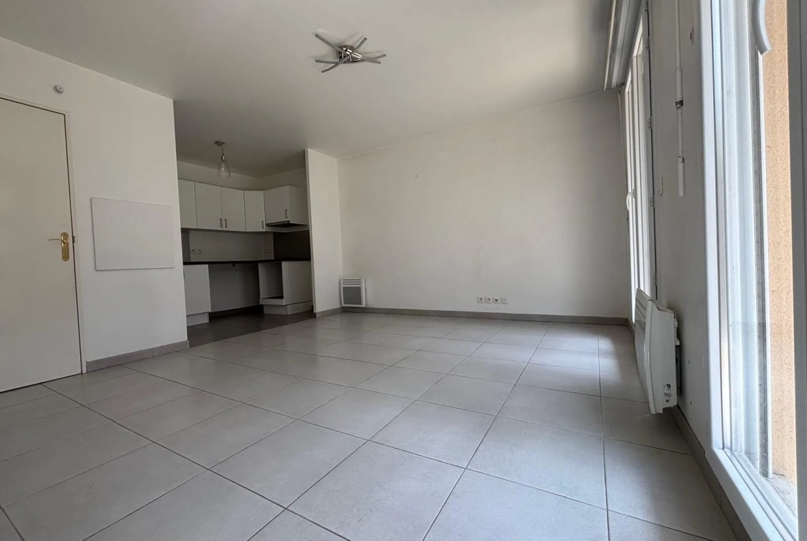 Appartement 2 pièces avec jardin à Tigery - Résidence sécurisée de 2012 