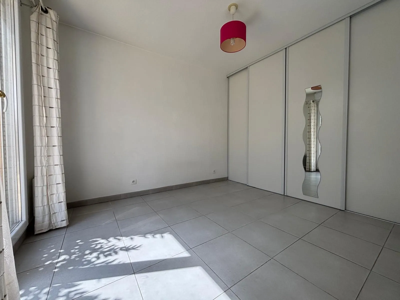 Appartement 2 pièces avec jardin à Tigery - Résidence sécurisée de 2012 