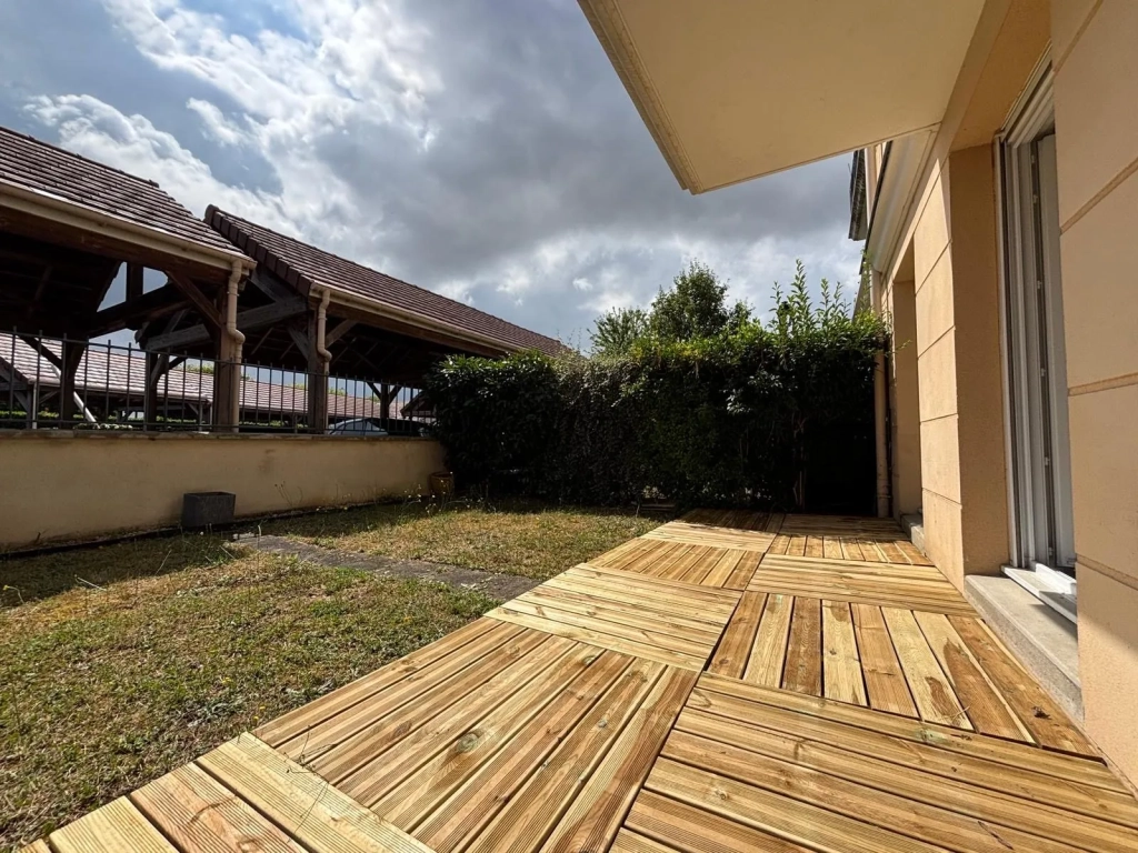Appartement 2 pièces avec jardin à Tigery - Résidence sécurisée de 2012
