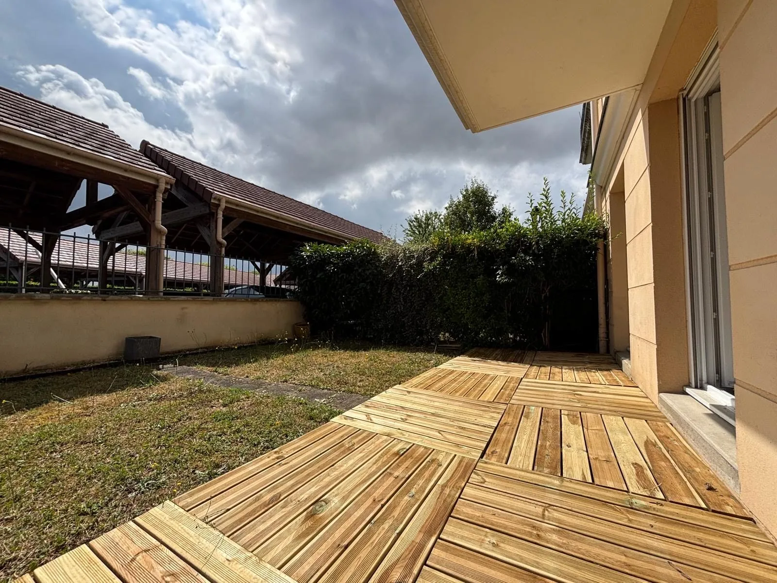 Appartement 2 pièces avec jardin à Tigery - Résidence sécurisée de 2012 