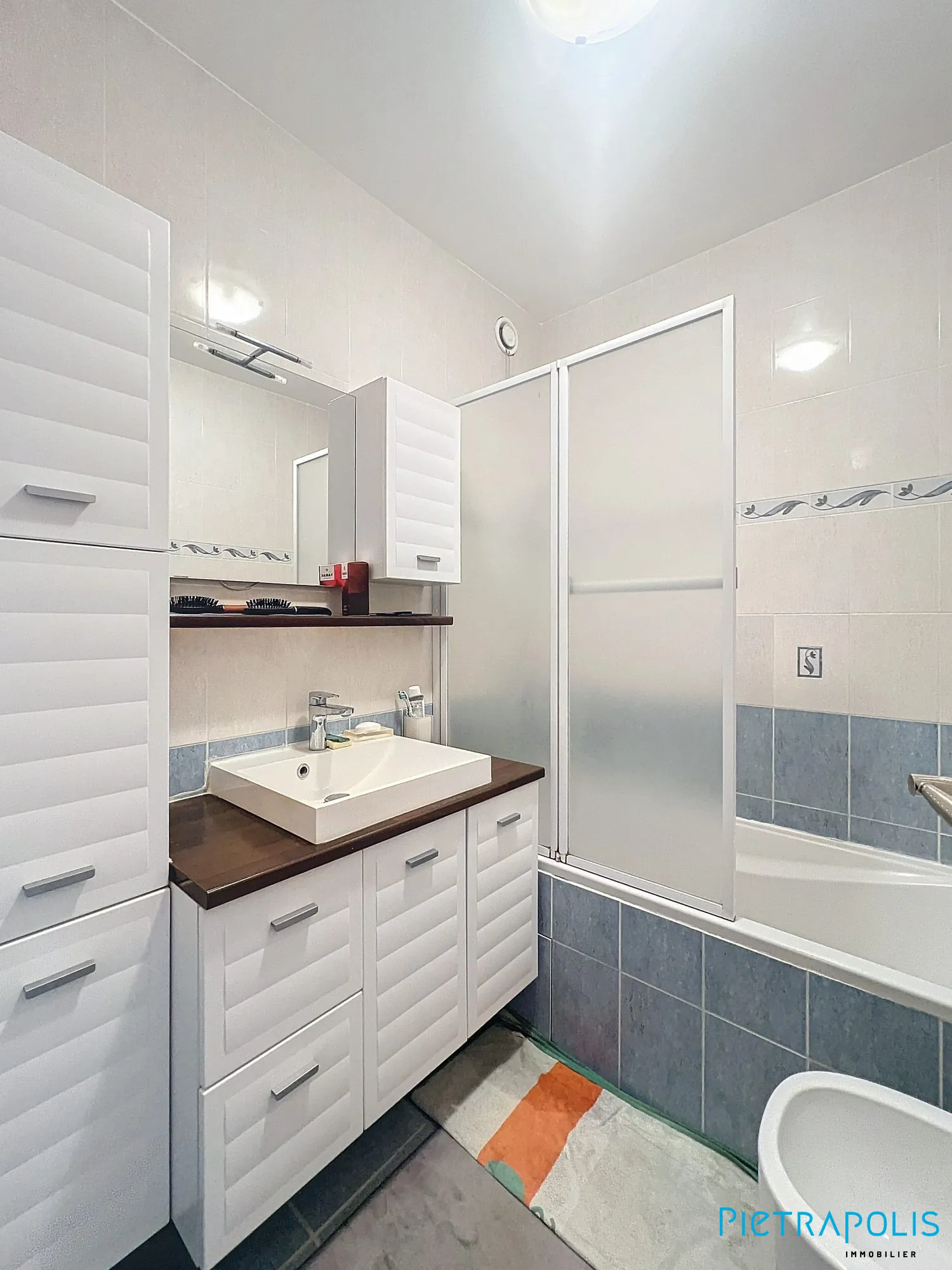 Appartement lumineux de 77 m² avec 2 loggias à Roanne – Quartier calme 