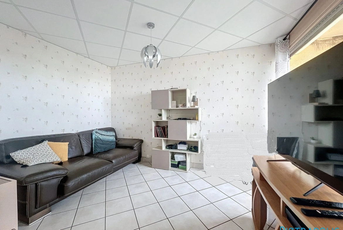 Appartement lumineux de 77 m² avec 2 loggias à Roanne – Quartier calme 