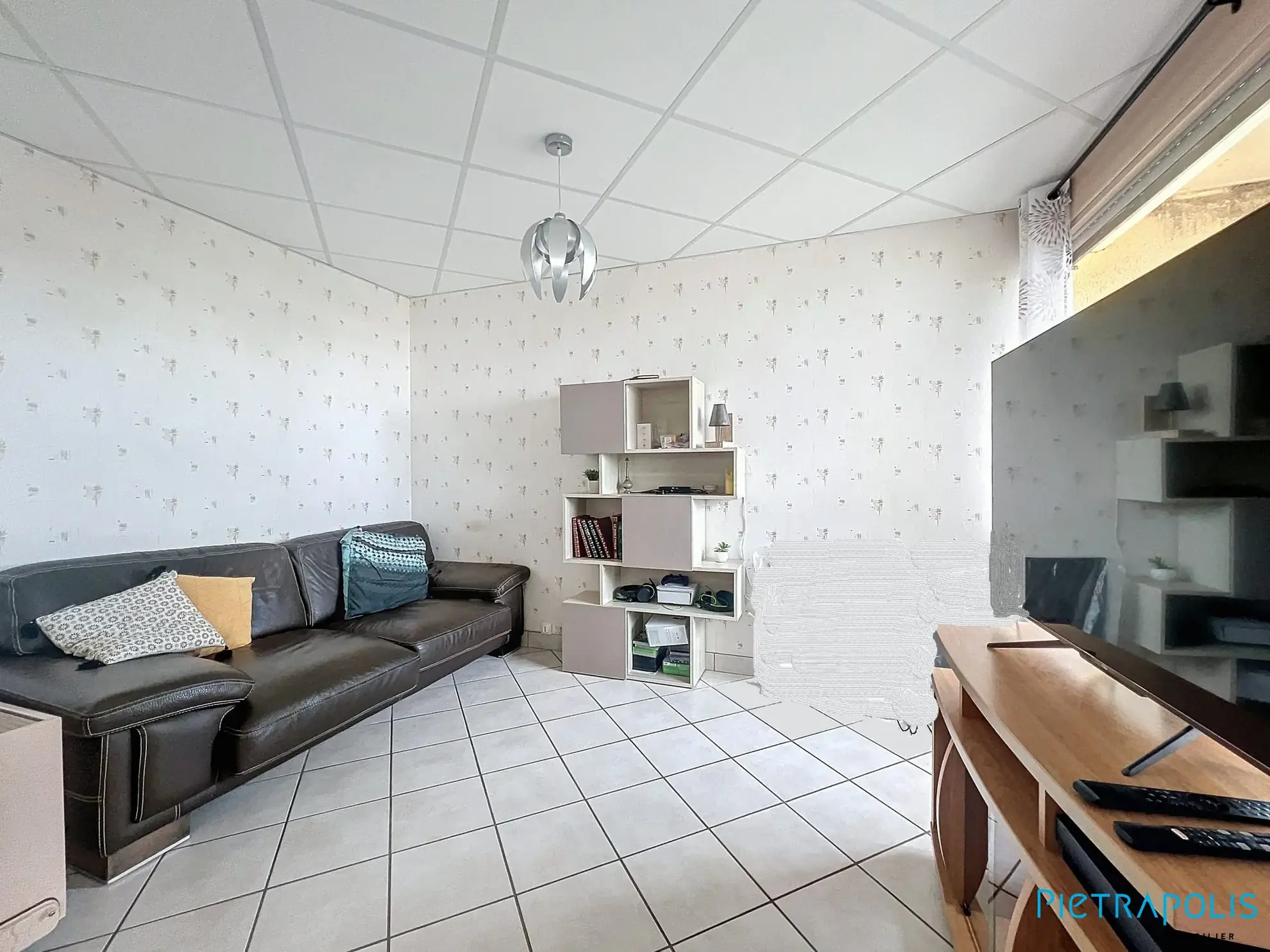 Appartement lumineux de 77 m² avec 2 loggias à Roanne – Quartier calme 