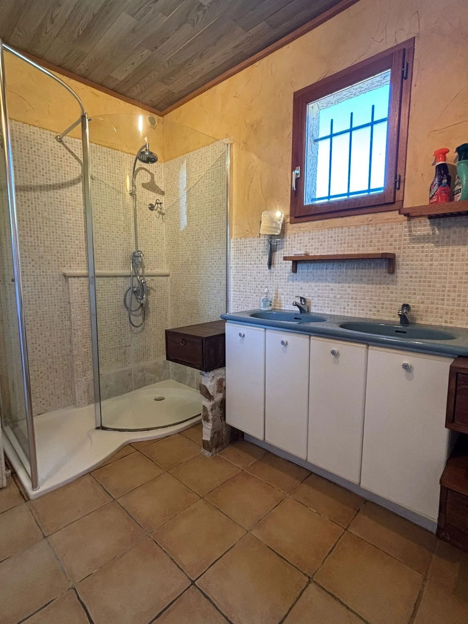 Maison à vendre avec vue spectaculaire dans la Montagne Noire près de Carcassonne 