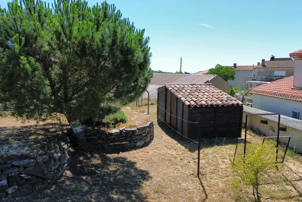Maison à vendre avec vue spectaculaire dans la Montagne Noire près de Carcassonne 