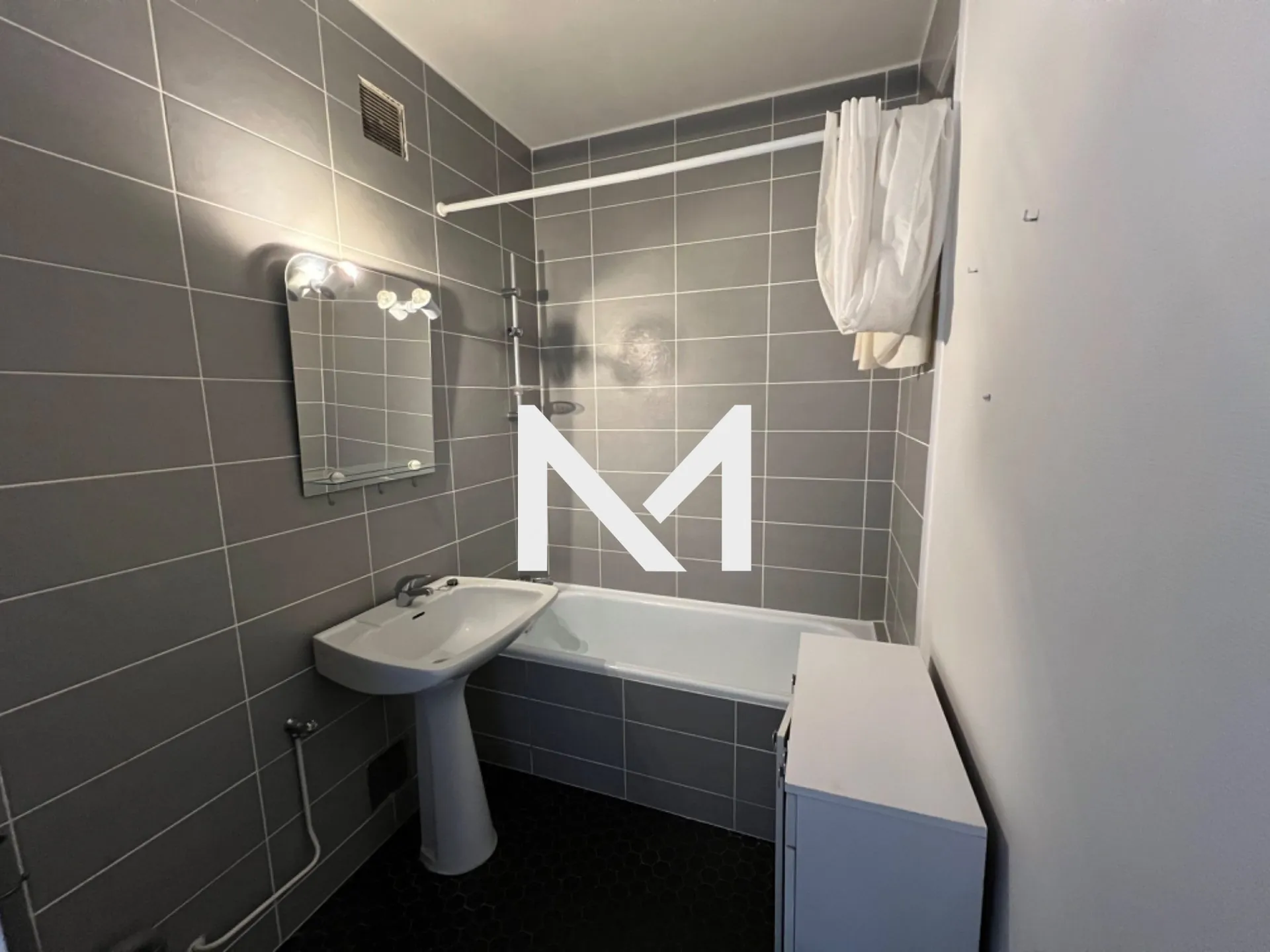 Studio de 28m² avec vue panoramique à Ile Verte - Tour Montblanc, Grenoble 
