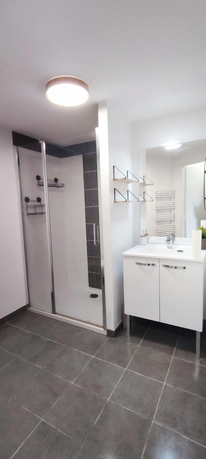 Appartement T2 de 42 m² avec terrasse et parking à Mérignac 