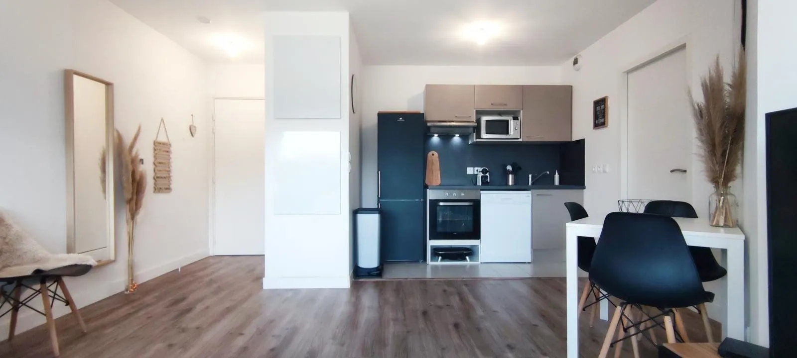 Appartement T2 de 42 m² avec terrasse et parking à Mérignac 