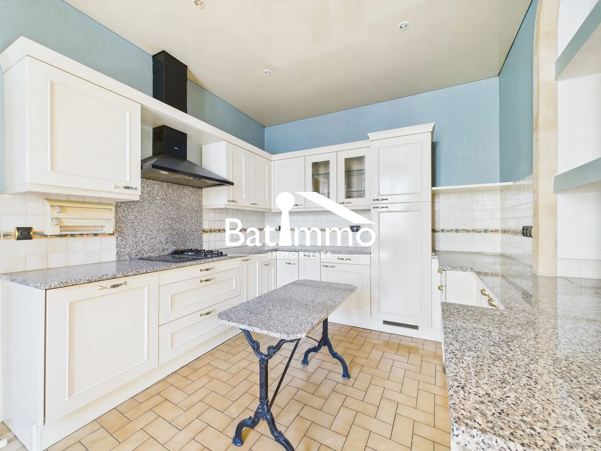 Maison à vendre à Onville - 165 m² avec vue campagne et potentiel de rénovation 