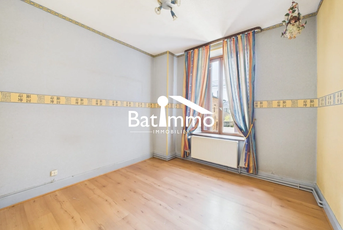 Maison à vendre à Onville - 165 m² avec vue campagne et potentiel de rénovation 