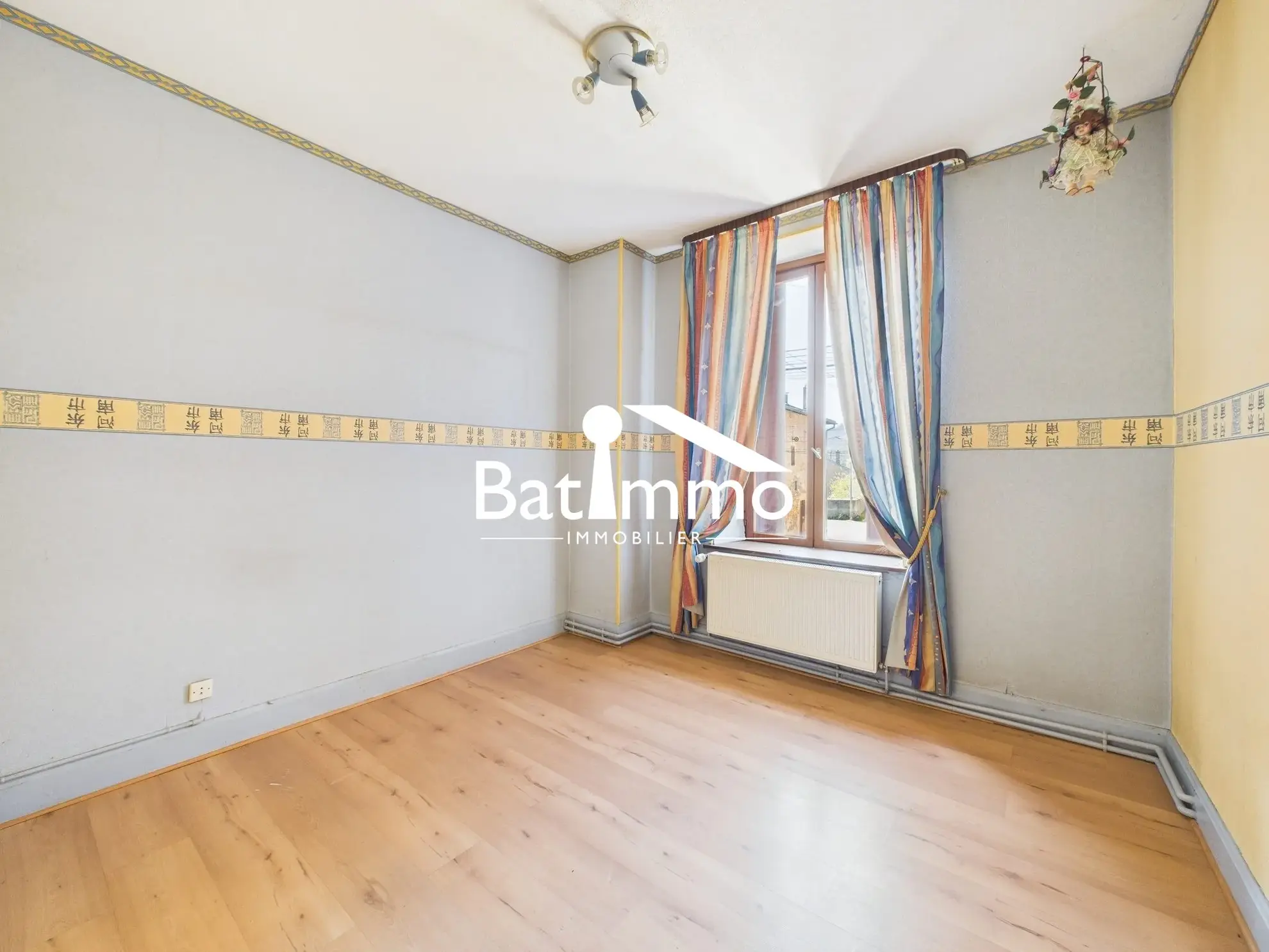 Maison à vendre à Onville - 165 m² avec vue campagne et potentiel de rénovation 