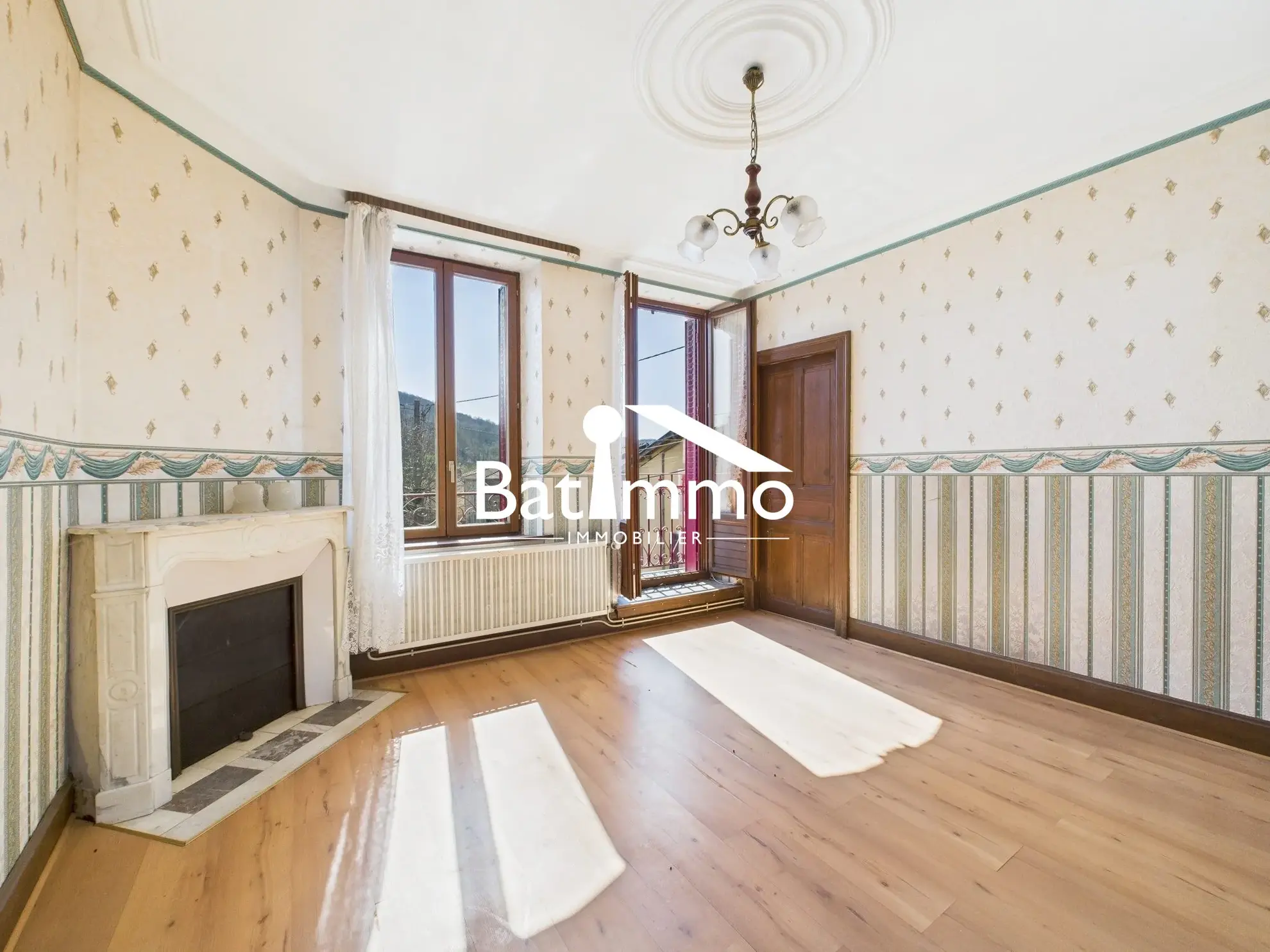 Maison à vendre à Onville - 165 m² avec vue campagne et potentiel de rénovation 